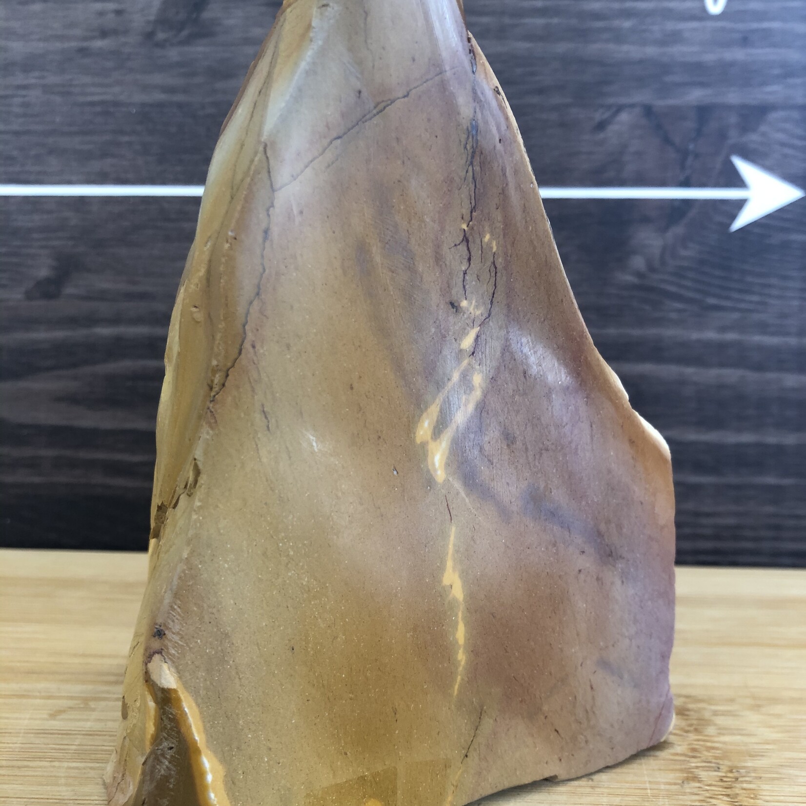 caramel mookaite jasper, cut base mookaite, mookaite polished, purifies and protects against negative influences and brings calm
