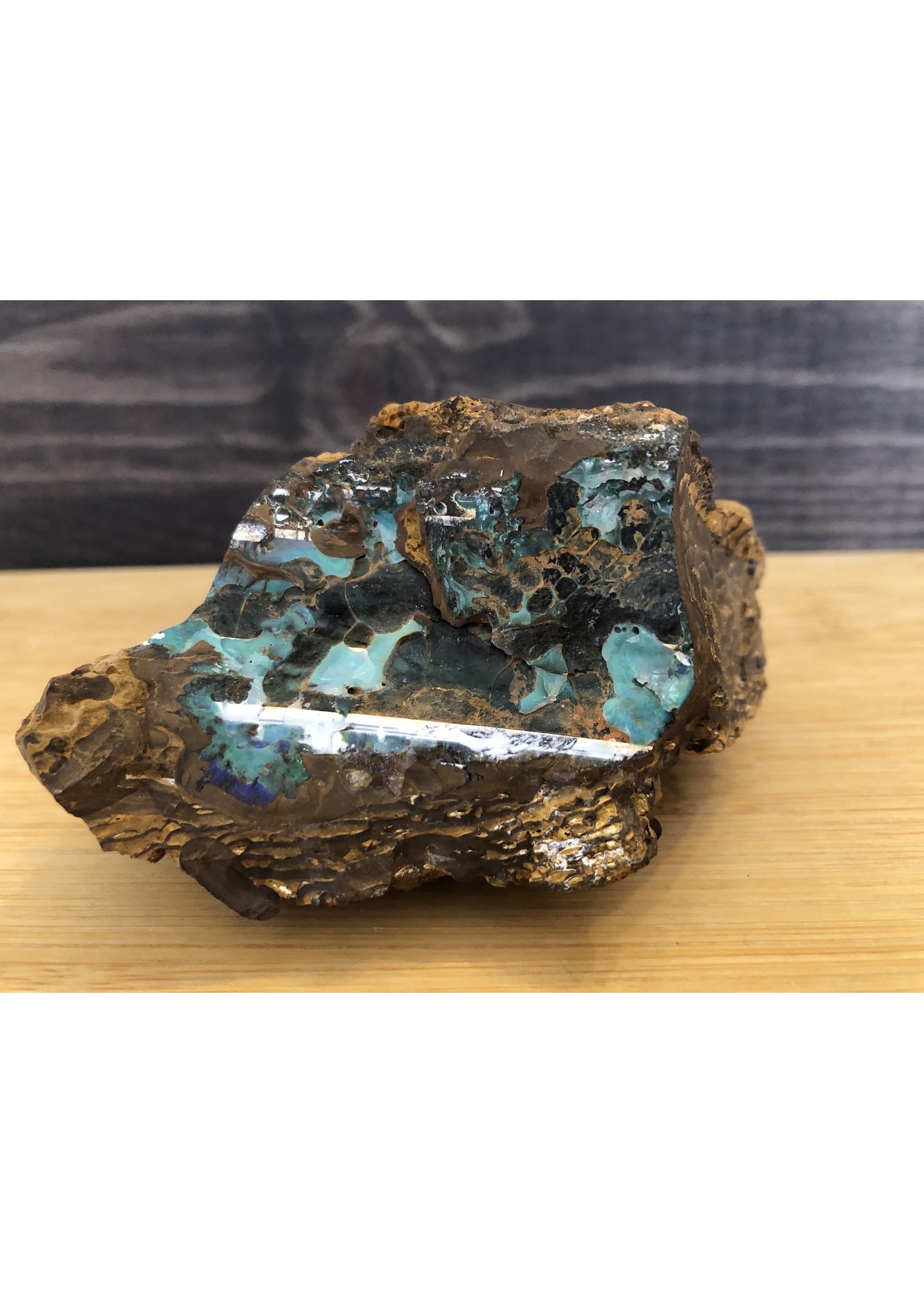 opale boulder rough-peppermint B