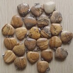 pendant picture stone