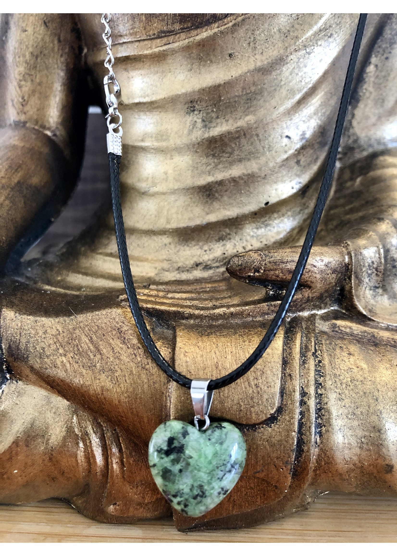heart necklace rubis zoisite