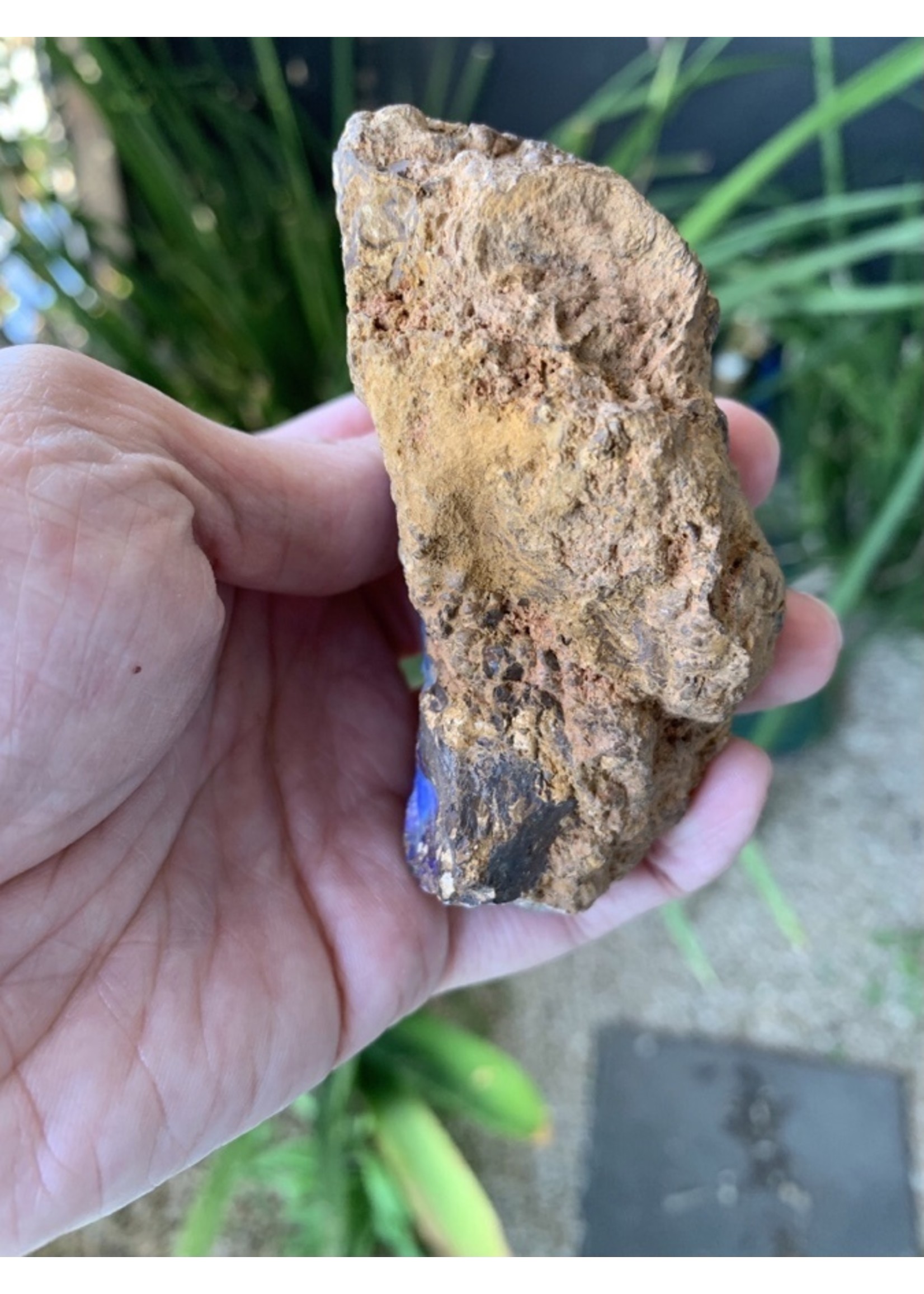 opale boulder rough-lilac