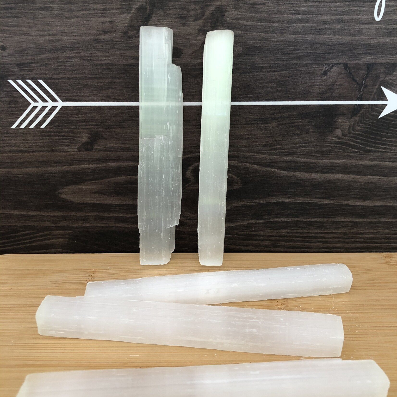 Bâton de Sélénite Naturel – Nettoyage Énergétique & Chargement des Cristaux | Sélénite Blanche pour l'Équilibre de l'Aura & Protection Spirituelle