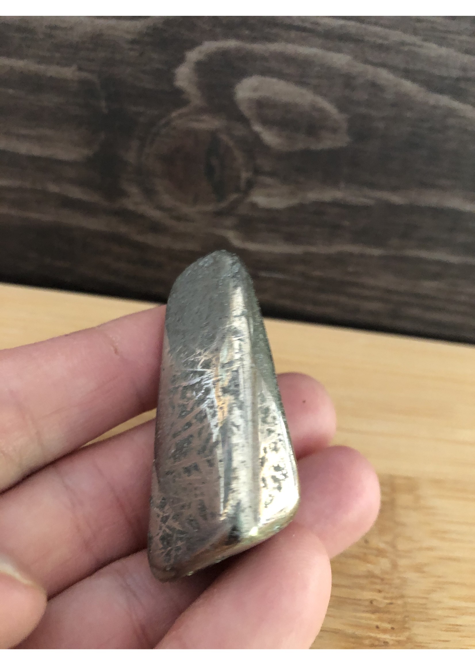 pyrite pierre de paume de main
