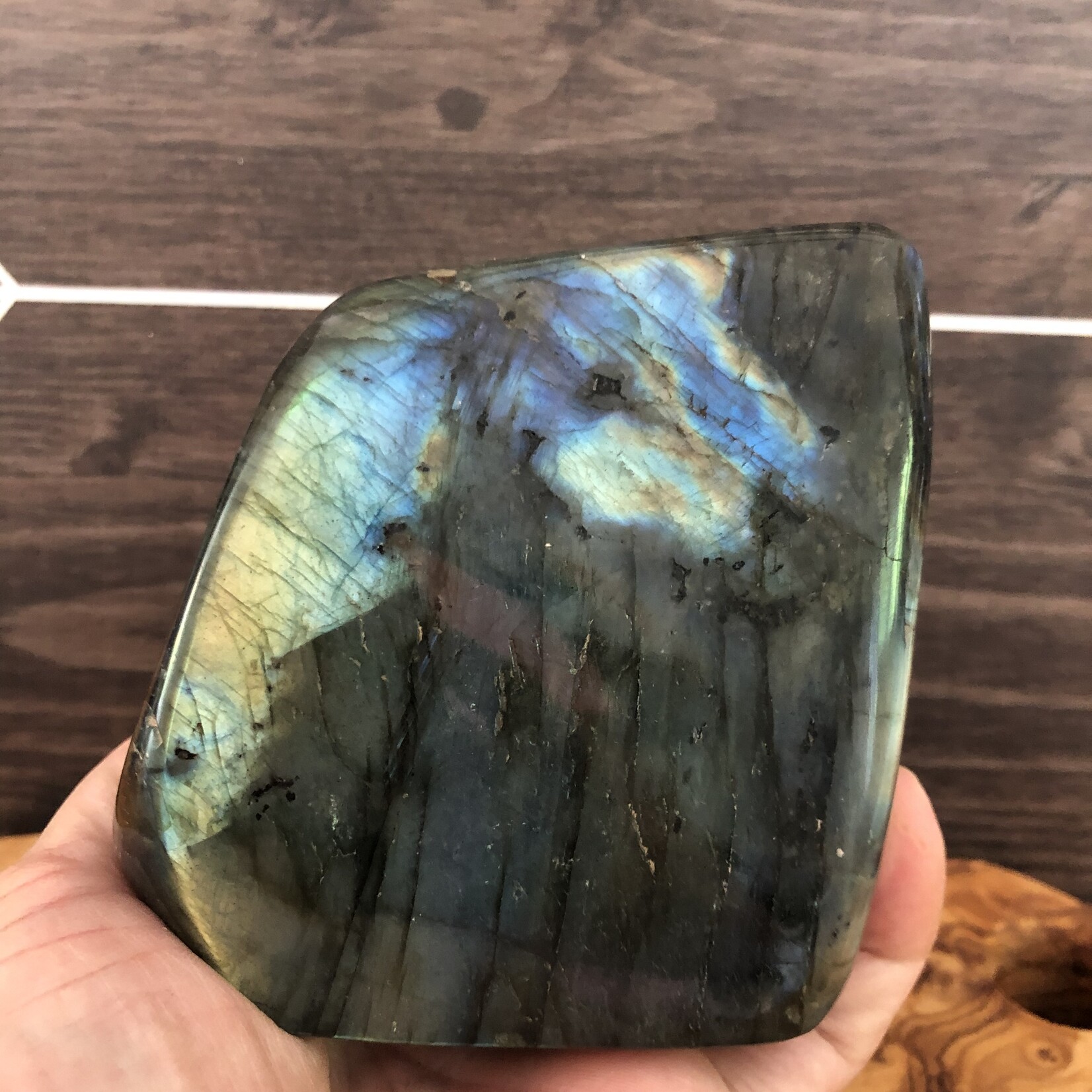 Grande Forme Libre de Labradorite – Stimulant de l'Imagination Créative, 801g