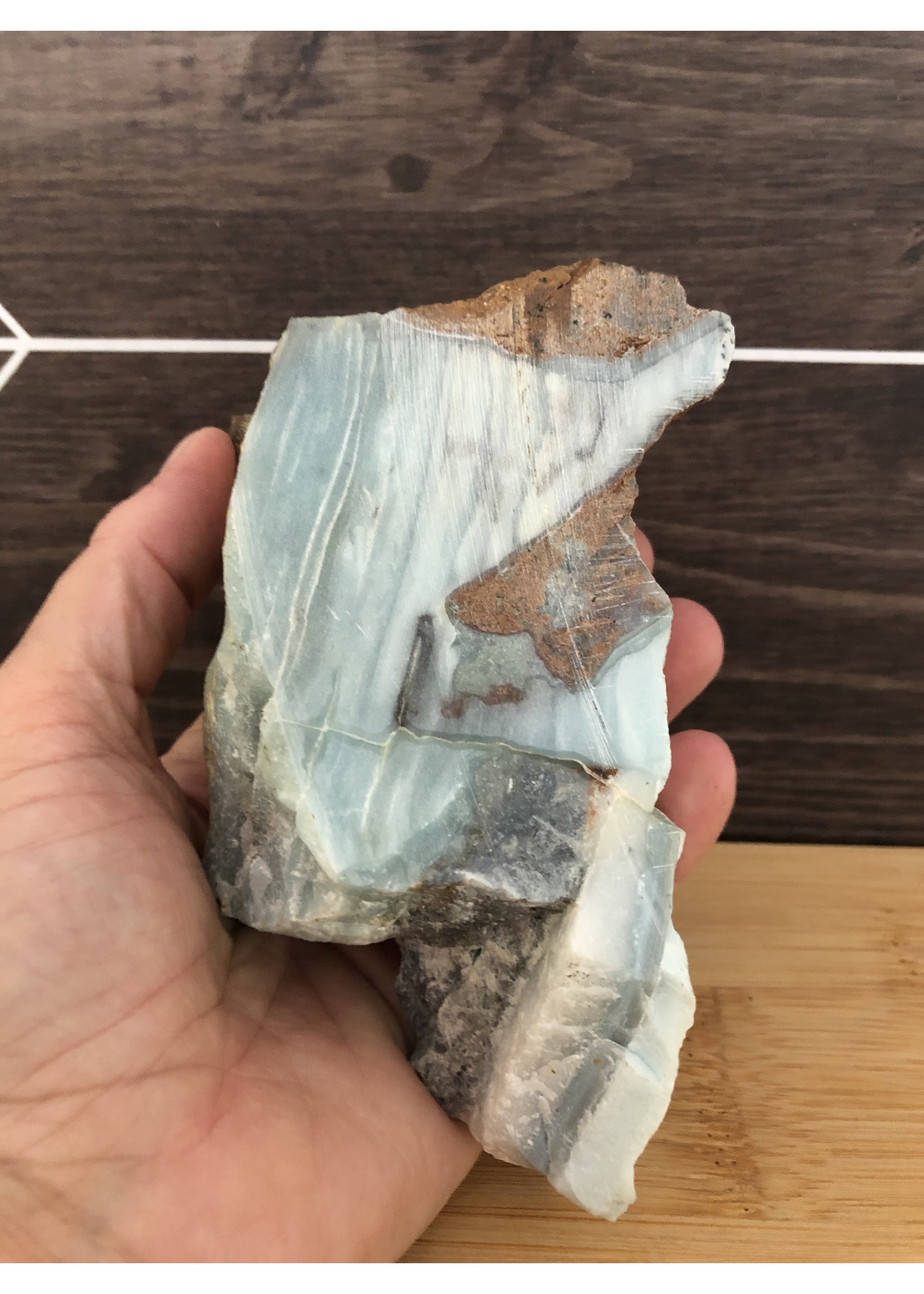 immense pierre bleu océan de la Colombie-Britannique, morceau brute
