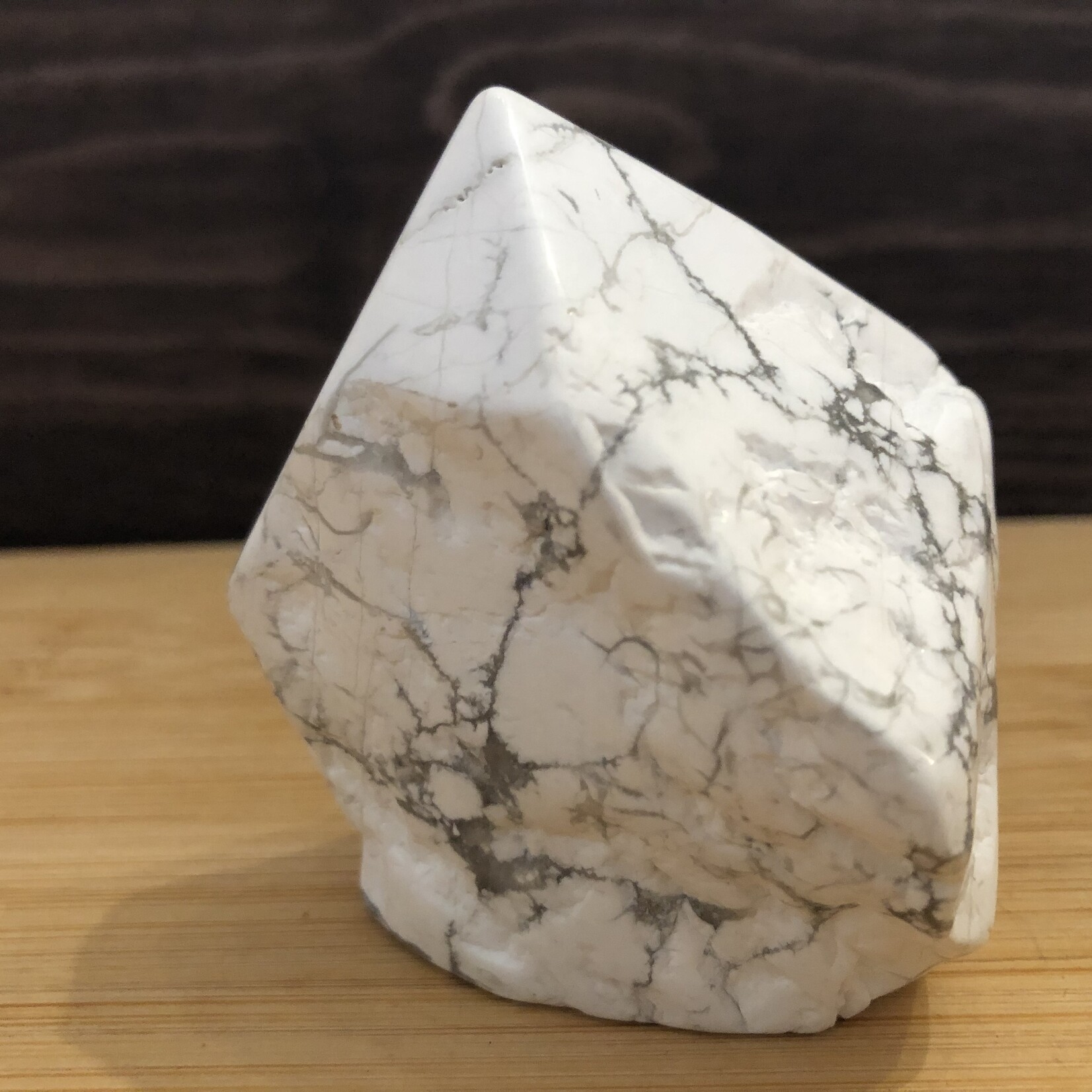 douce pointe de howlite naturelle, howlite blanc pointe polie, vous aide à vous endormir déposée sous l'oreiller pendant l'insomnie