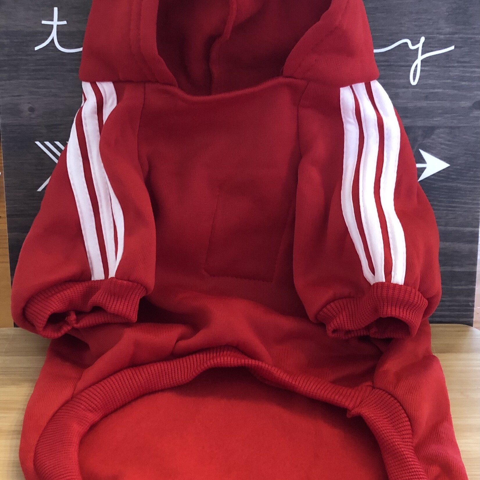 chandail adidog pochette integree rouge VENTE FINALE