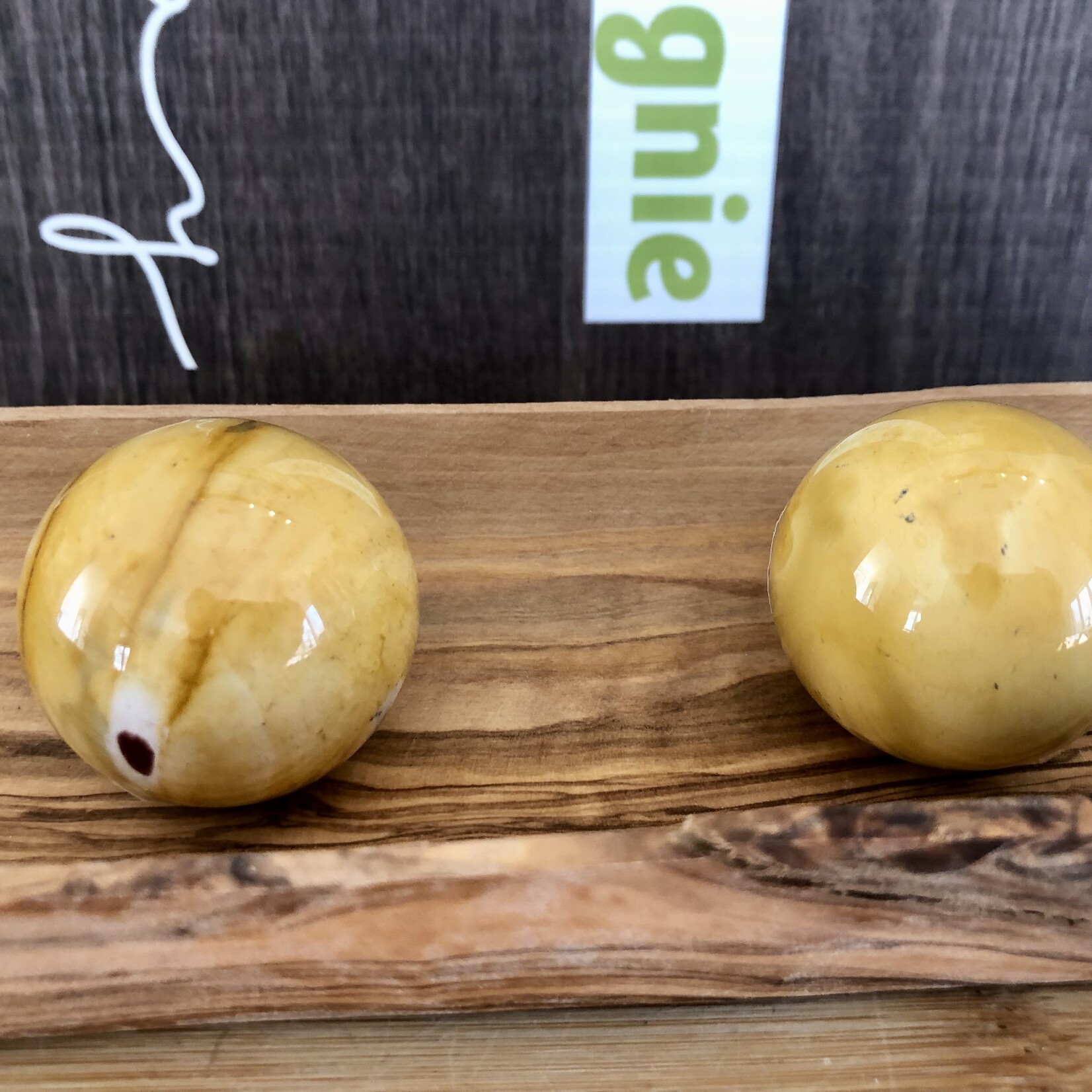 mokaite jaspe sphère petite, boule de cristal jaspe mokaïte, apporte calme et sérénité pour affronter les épreuves et les imprévus de la vie