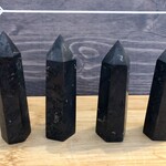 Tour de Shungite – Protection EMF, bien-être & équilibre énergétique