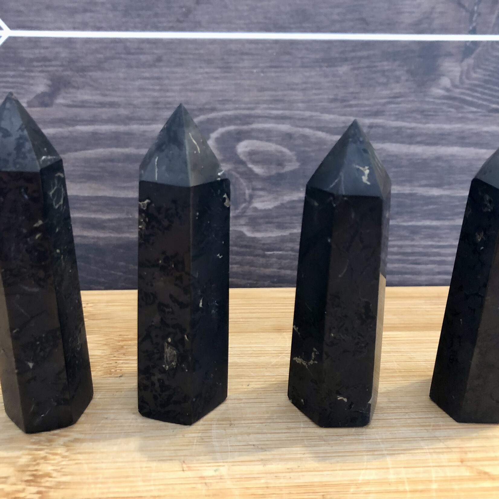 Tour de Shungite – Protection EMF, bien-être & équilibre énergétique- non polie