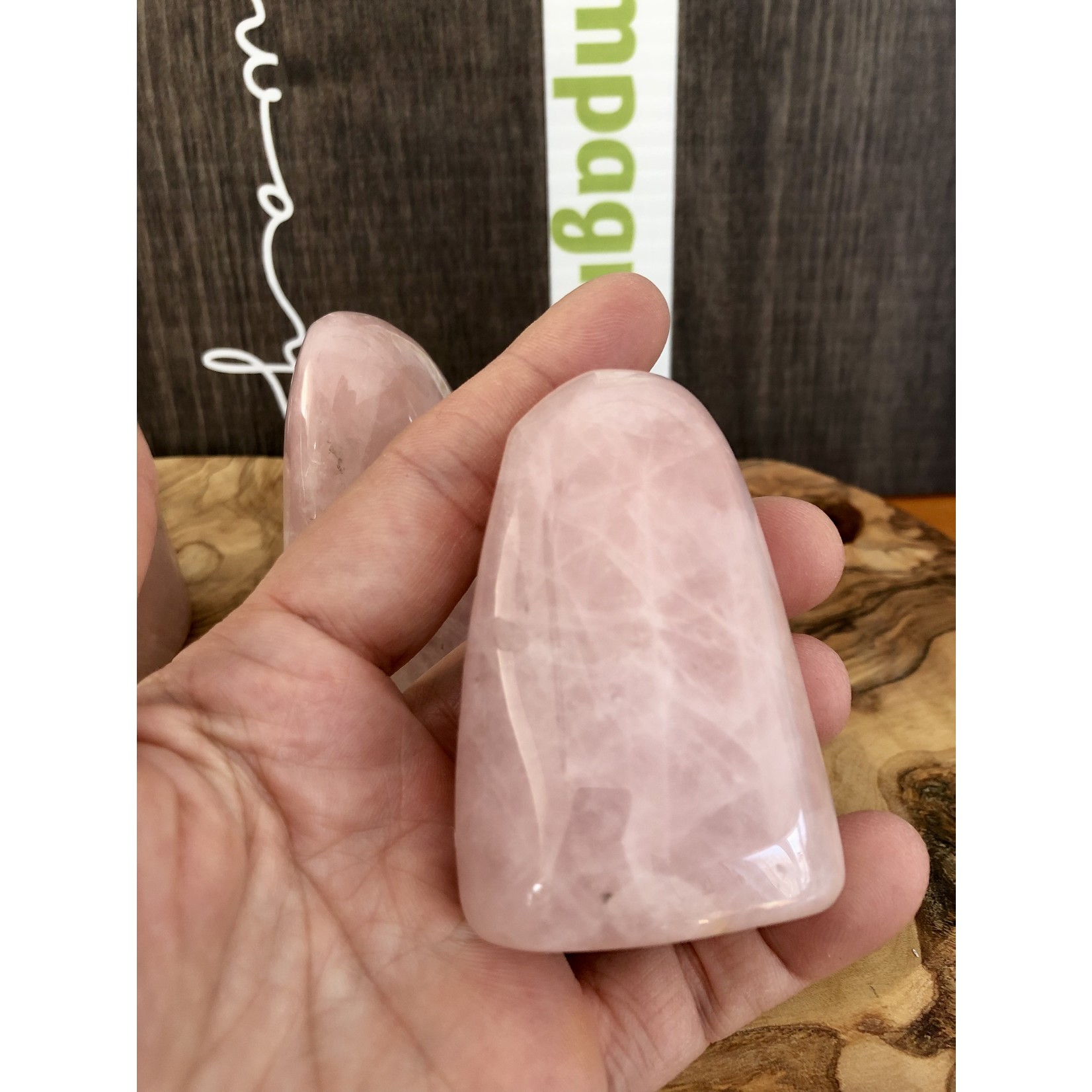 cristal de forme libre de quartz rose naturel, pierre de palmier de quartz rose, pierre d'amour pardon et paix, pierre de méditation,