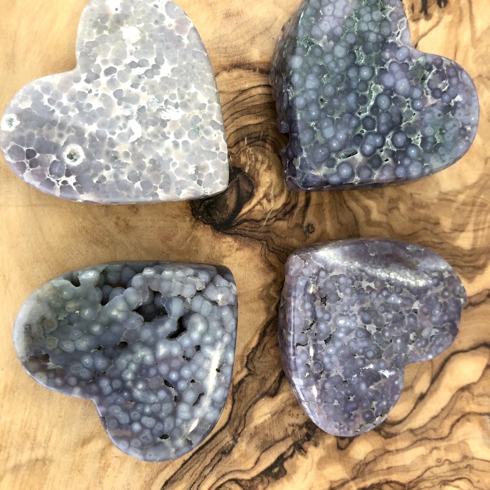 fantastic heart grape agate, helps to solve problems and doubts, to communicate well, protects from malevolent spirits