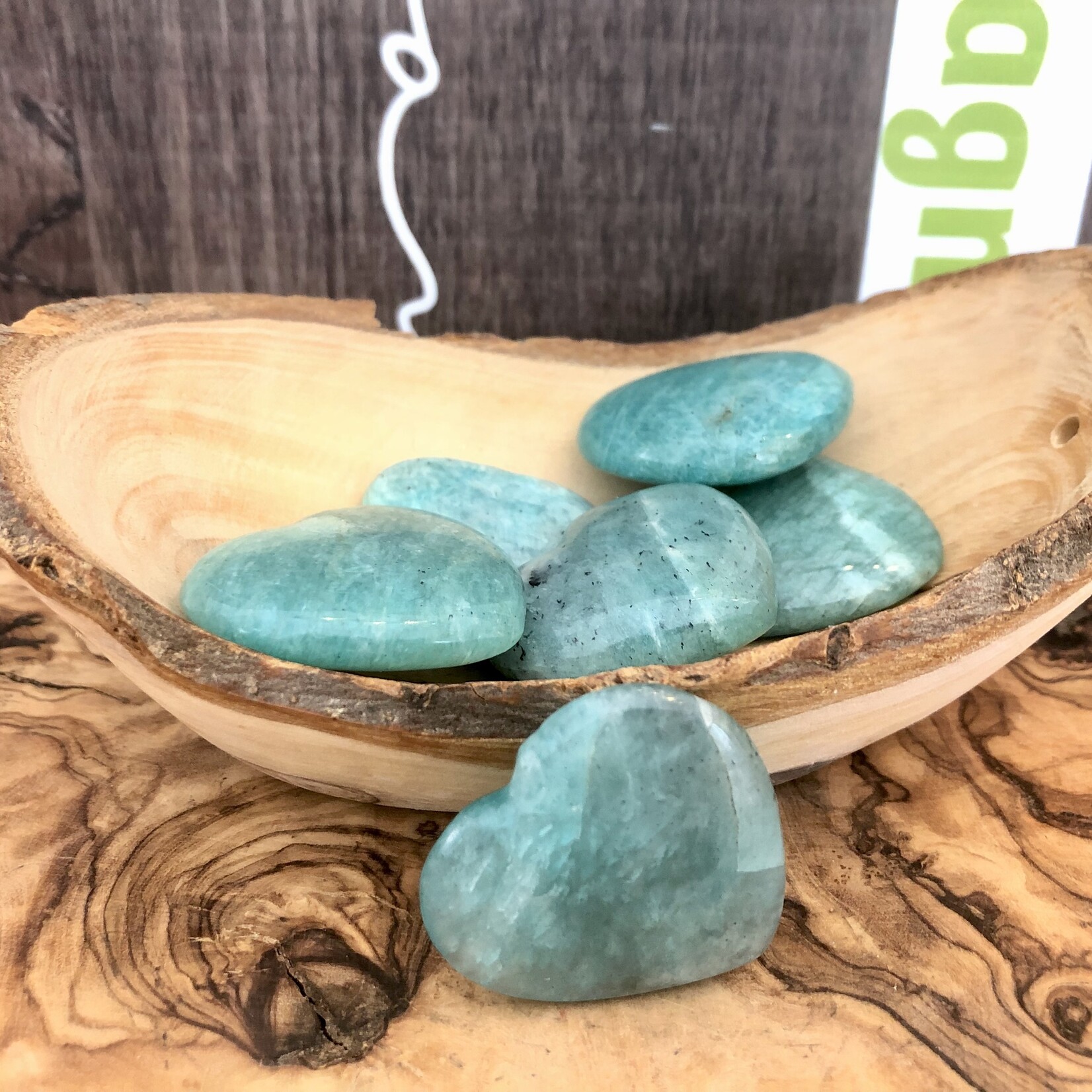 parfaite pour raviver le bonheur, fonctionne à merveille avec le chakra du cœur ainsi que le chakra de la gorge