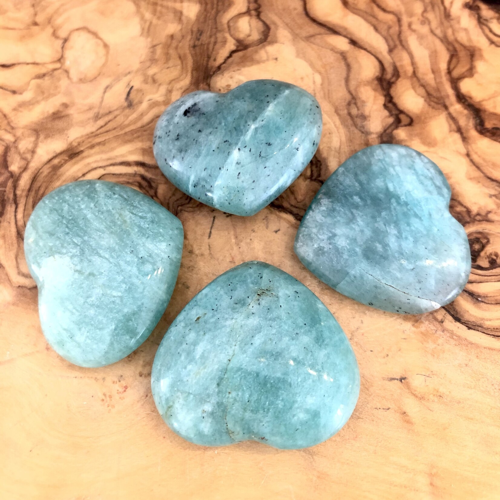 parfaite pour raviver le bonheur, fonctionne à merveille avec le chakra du cœur ainsi que le chakra de la gorge
