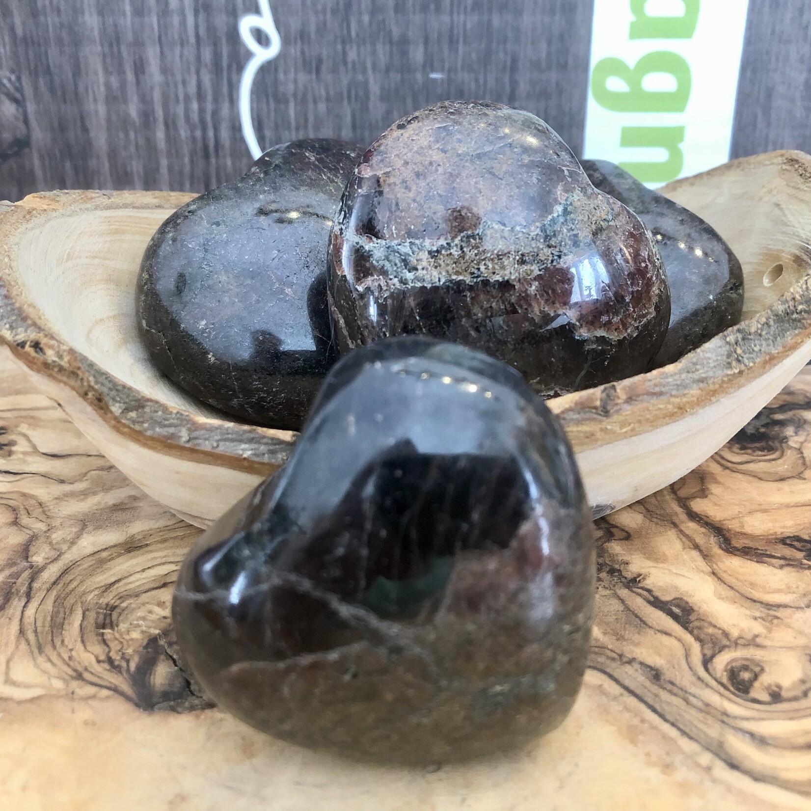 Revitalizing Garnet Heart- A Symbol of Pure, Circulatory Wellness and Emotional Harmony