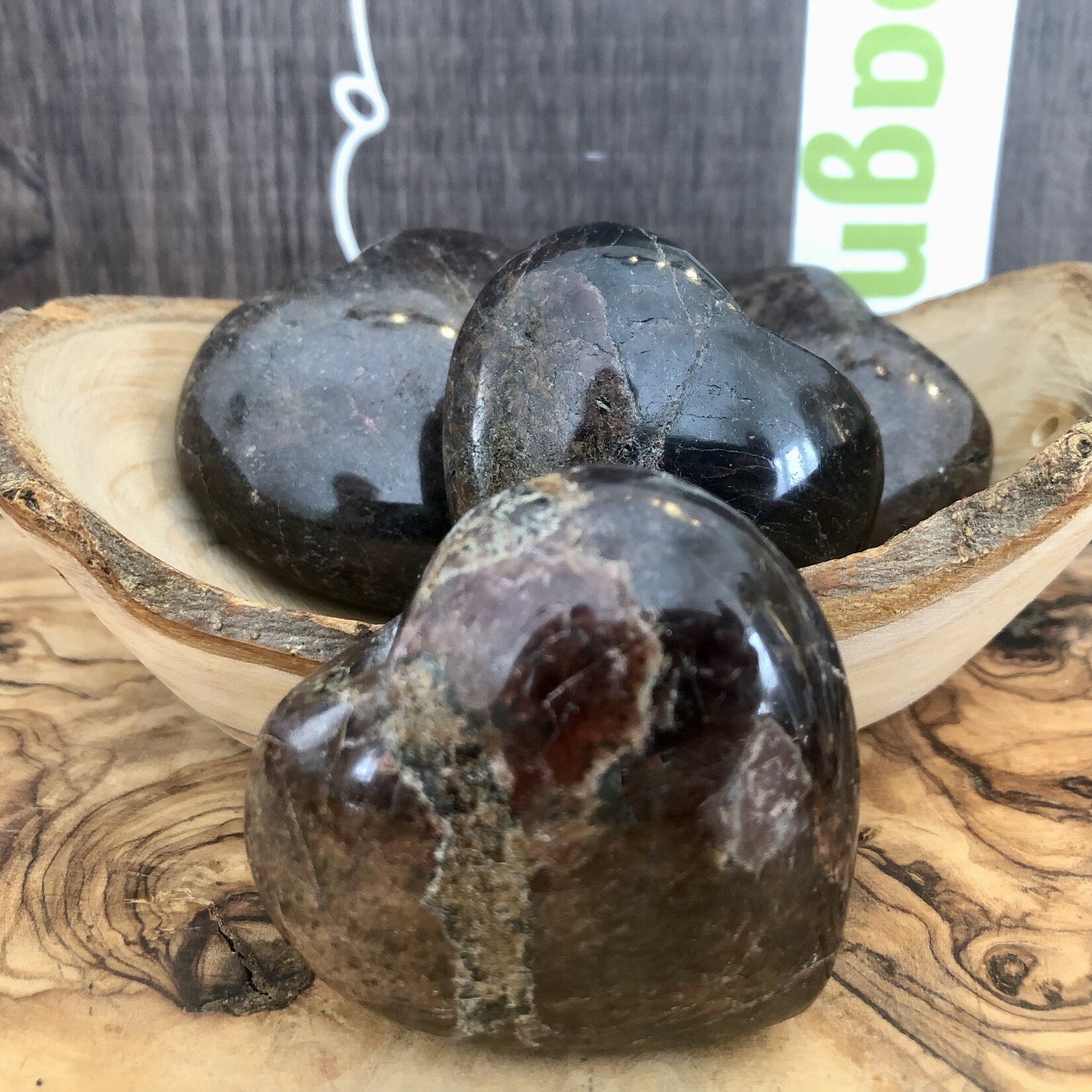 Revitalizing Garnet Heart- A Symbol of Pure, Circulatory Wellness and Emotional Harmony