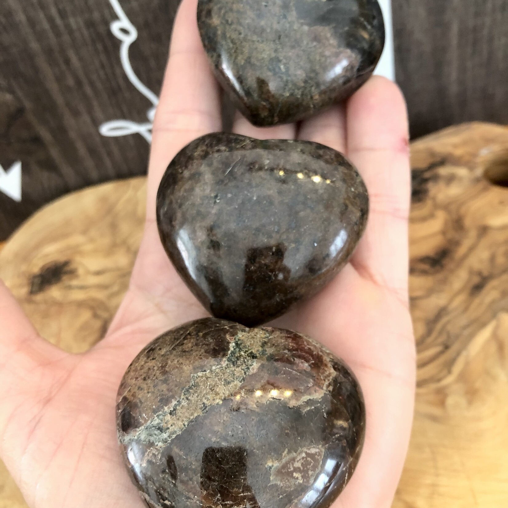 Revitalizing Garnet Heart- A Symbol of Pure, Circulatory Wellness and Emotional Harmony
