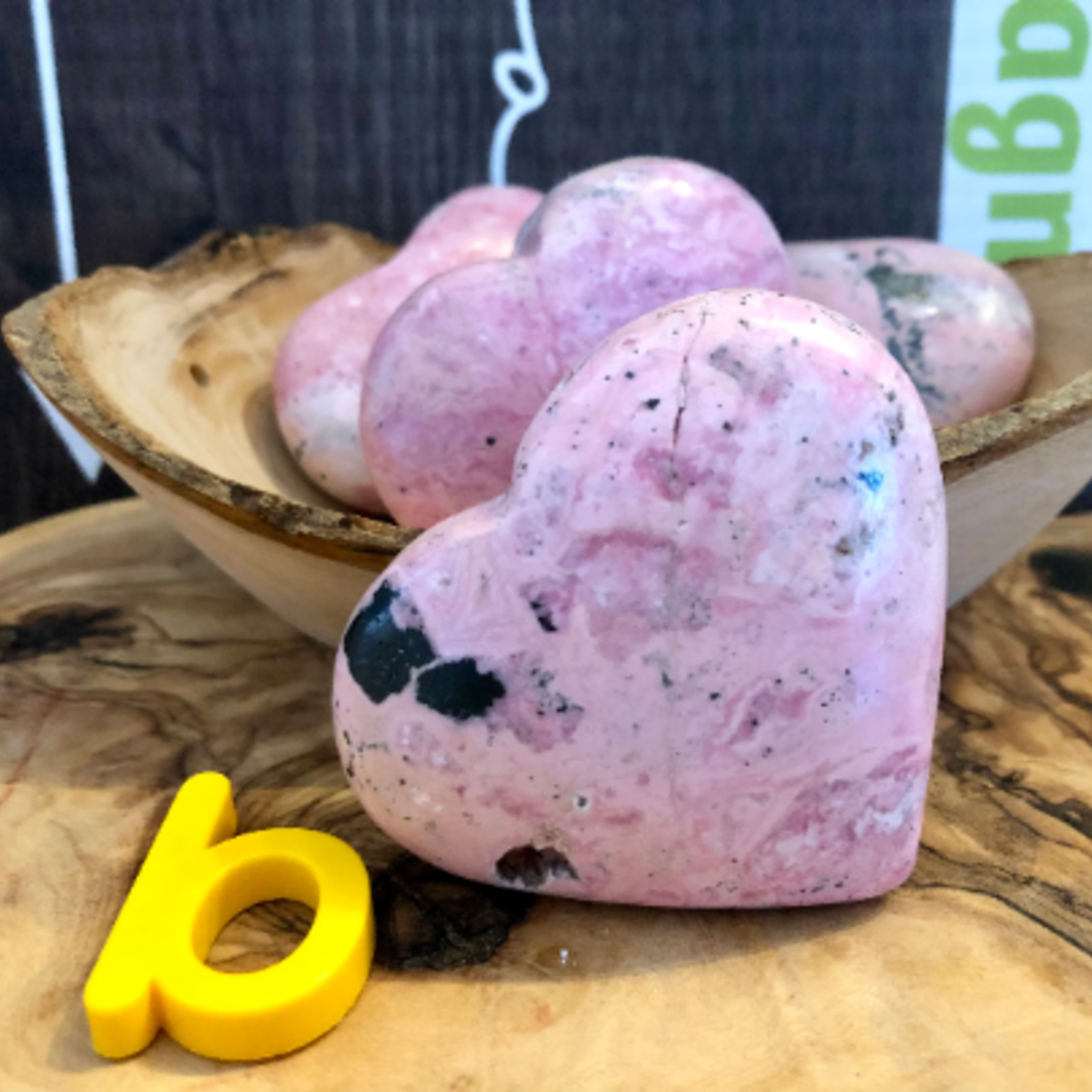 Rhodonite Naturelle en Forme de Cœur - Pierre de Guérison contre les Traumas et les Blessures Émotionnelles