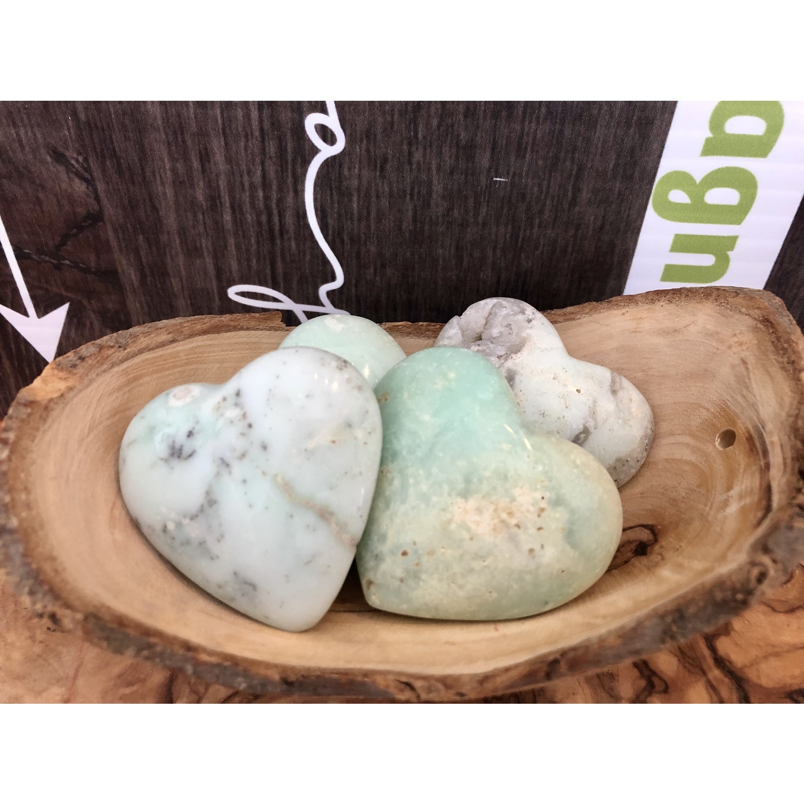 essential heart chrysoprase, detoxifies the body stimulates the liver, regulates blood pressure strengthens heart muscles, helps childbirth