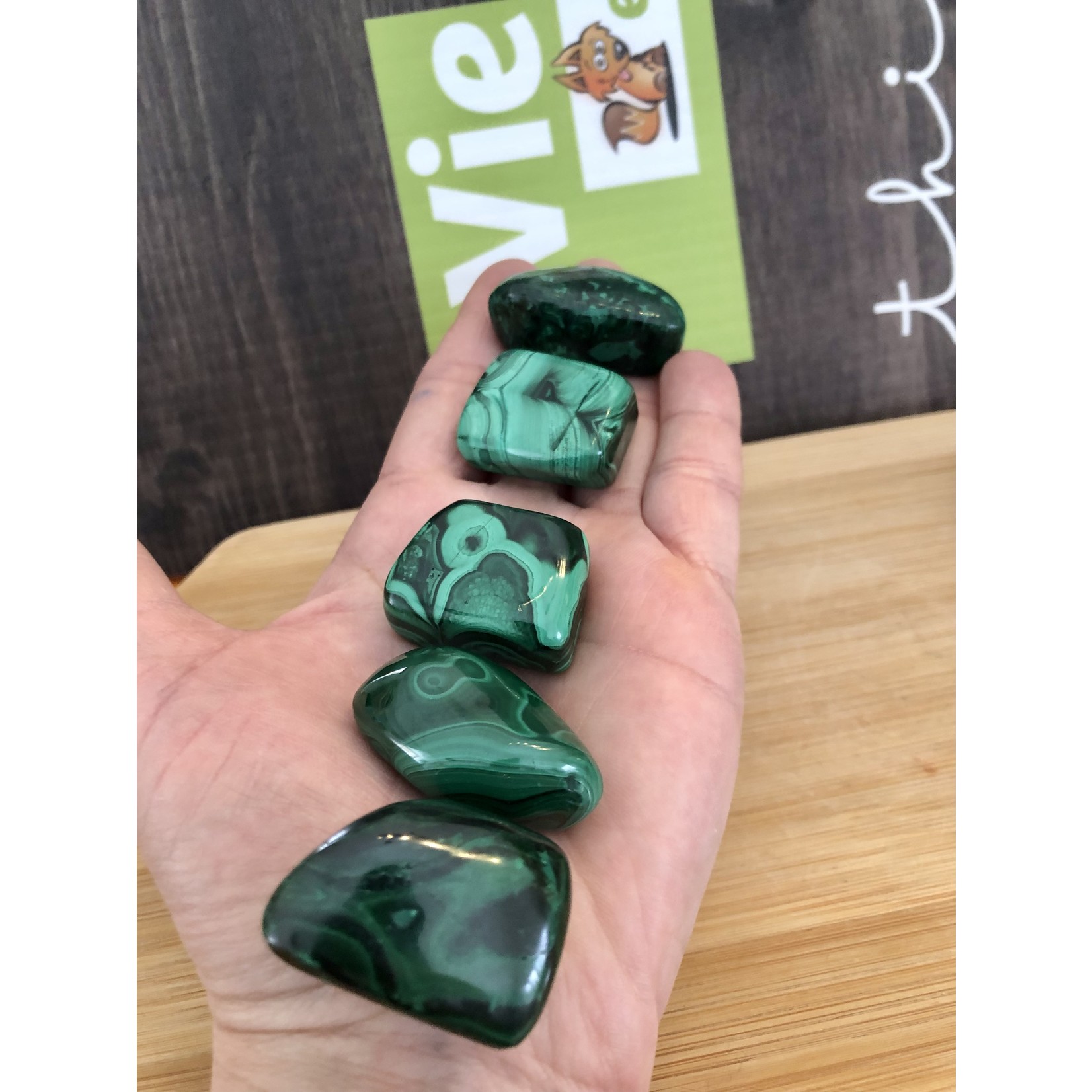 Exquisite Premium Malachite Tumbled Stone - A Luxurious Green Mineral for Pain Relief and Wellness