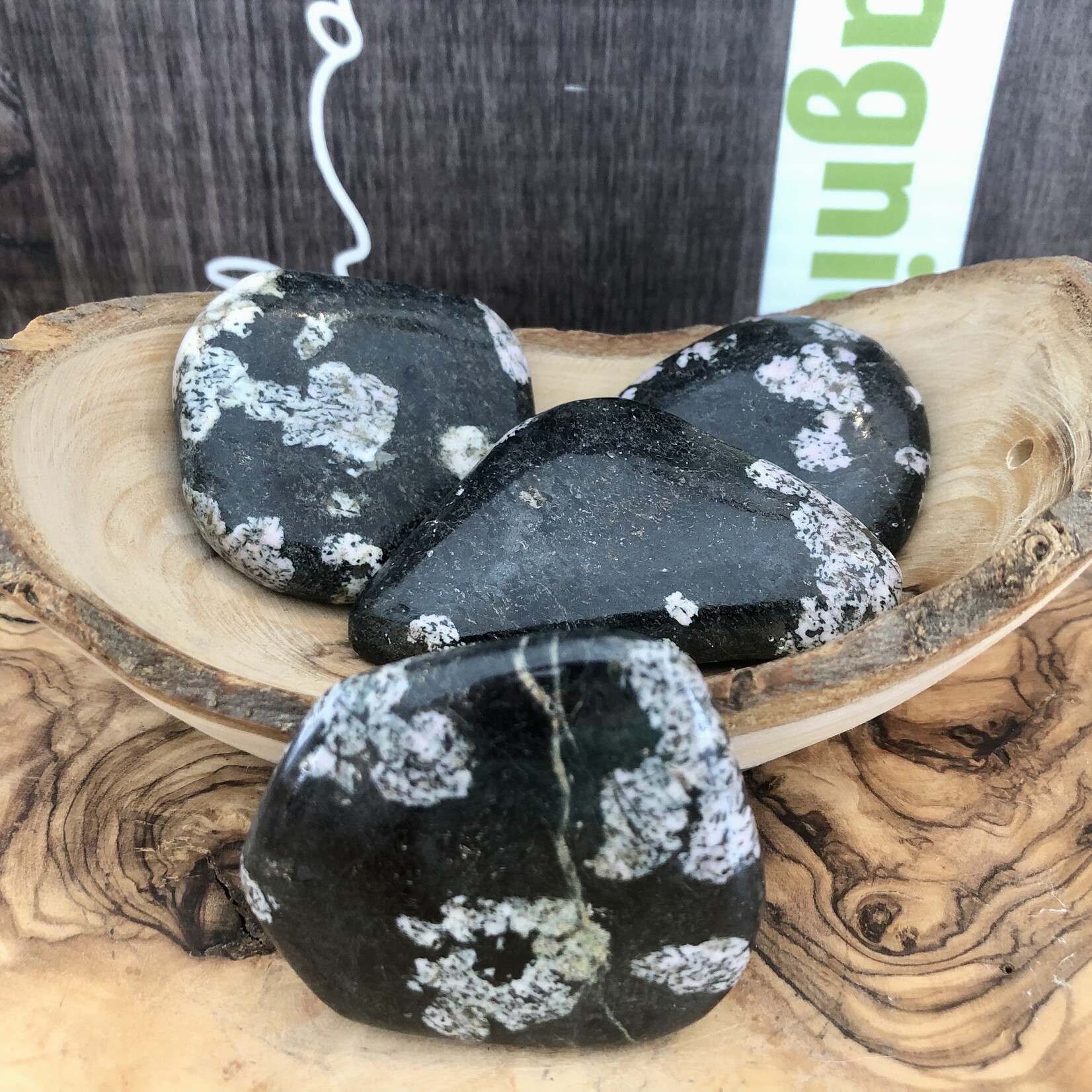 large galet obsidienne flocon de neige, obsidienne mouchetée, obsidienne étoilée, puissante idéal pour personnes fragiles