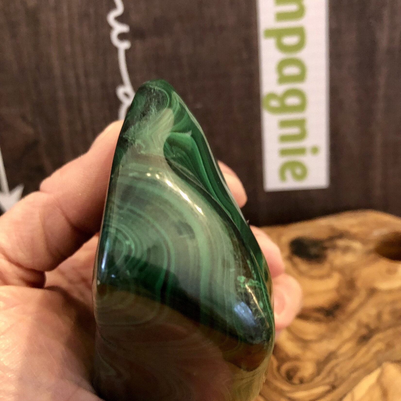 Energizing Malachite Free Form – Dark Green Hue Boosts Self-Confidence with Stunning Patterns
