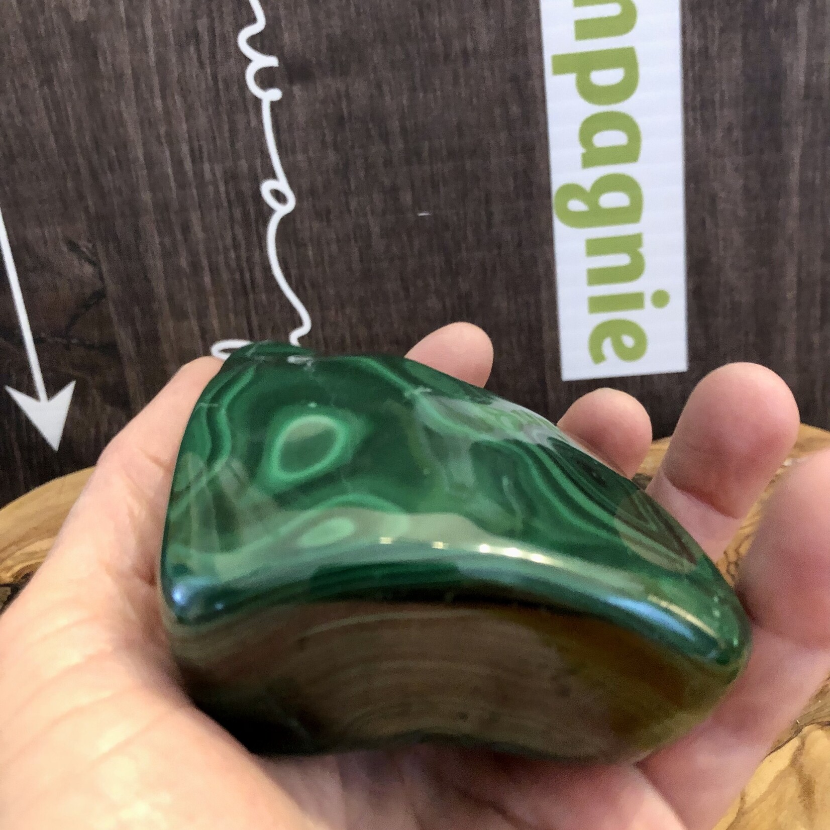 Energizing Malachite Free Form – Dark Green Hue Boosts Self-Confidence with Stunning Patterns