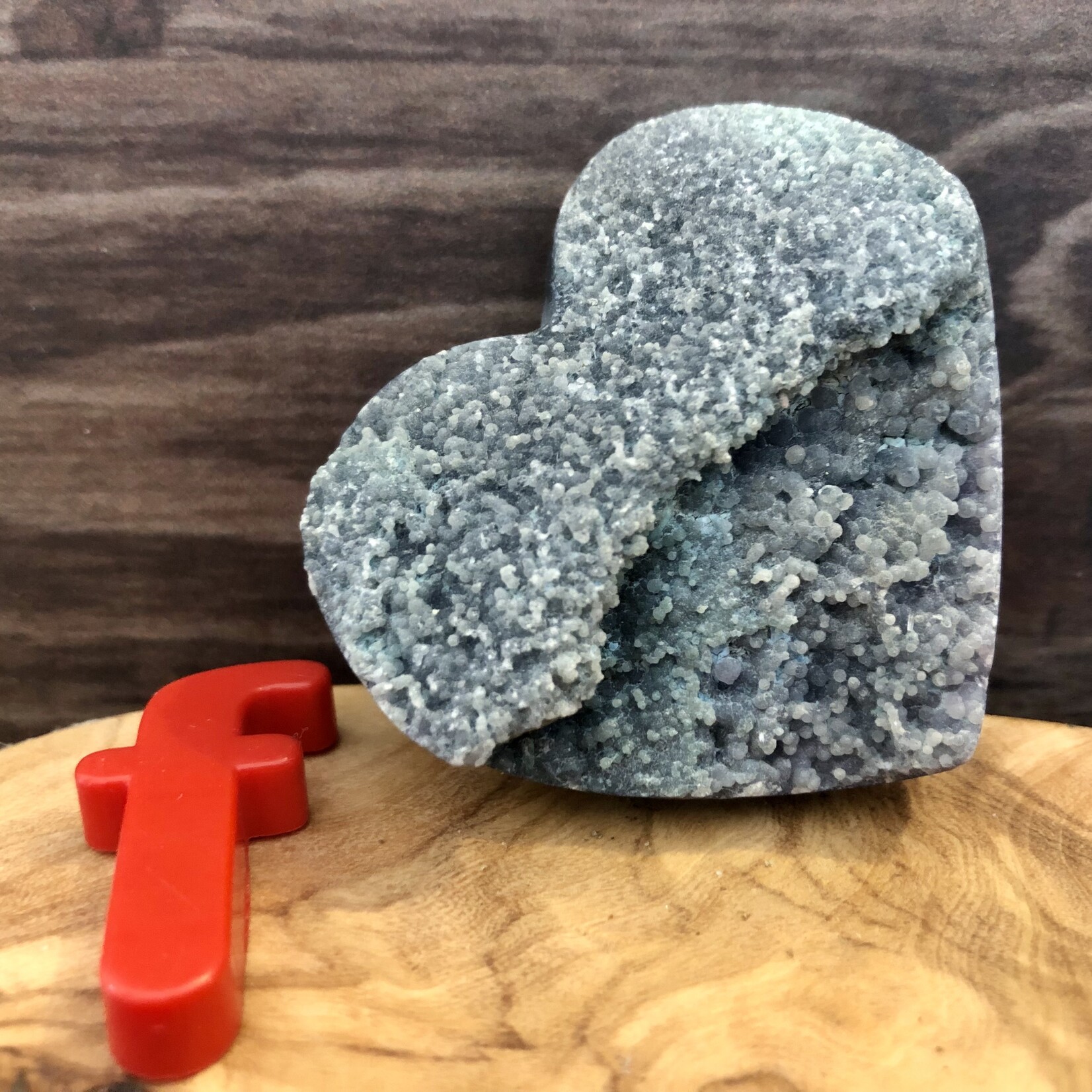 fantastic heart grape agate, helps to solve problems and doubts, to communicate well, protects from malevolent spirits