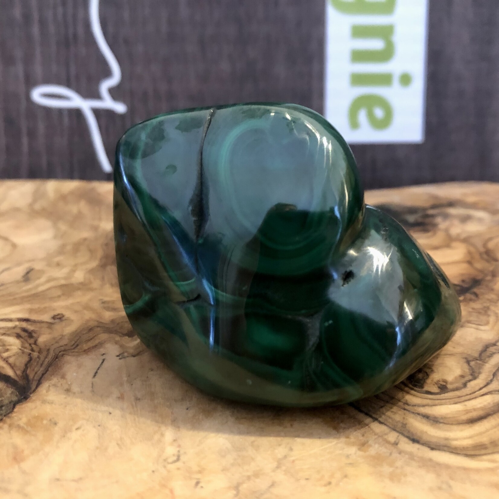 pretty malachite freeform, used for meditation and dream interpretation