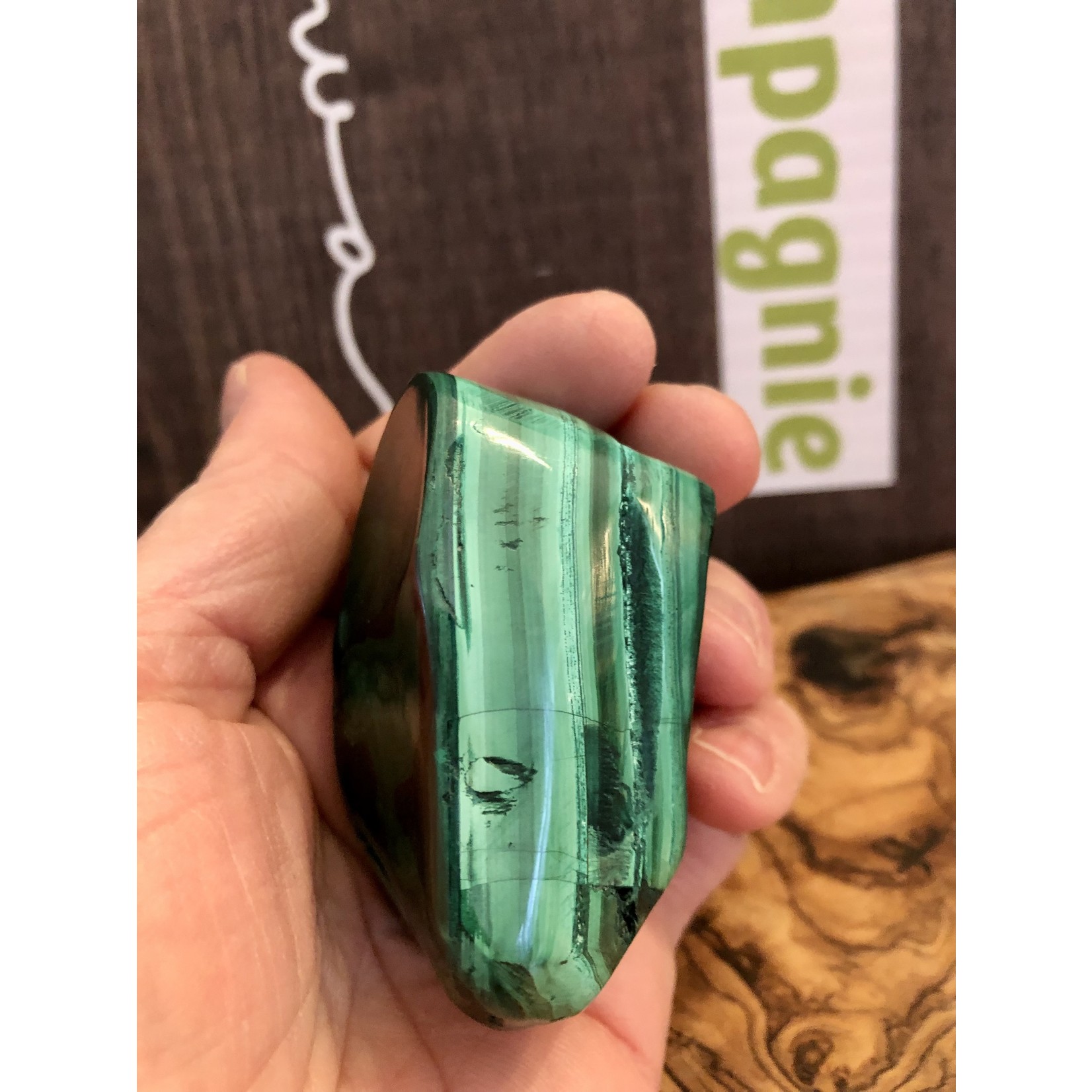 energizing malachite free form, it improves self-confidence