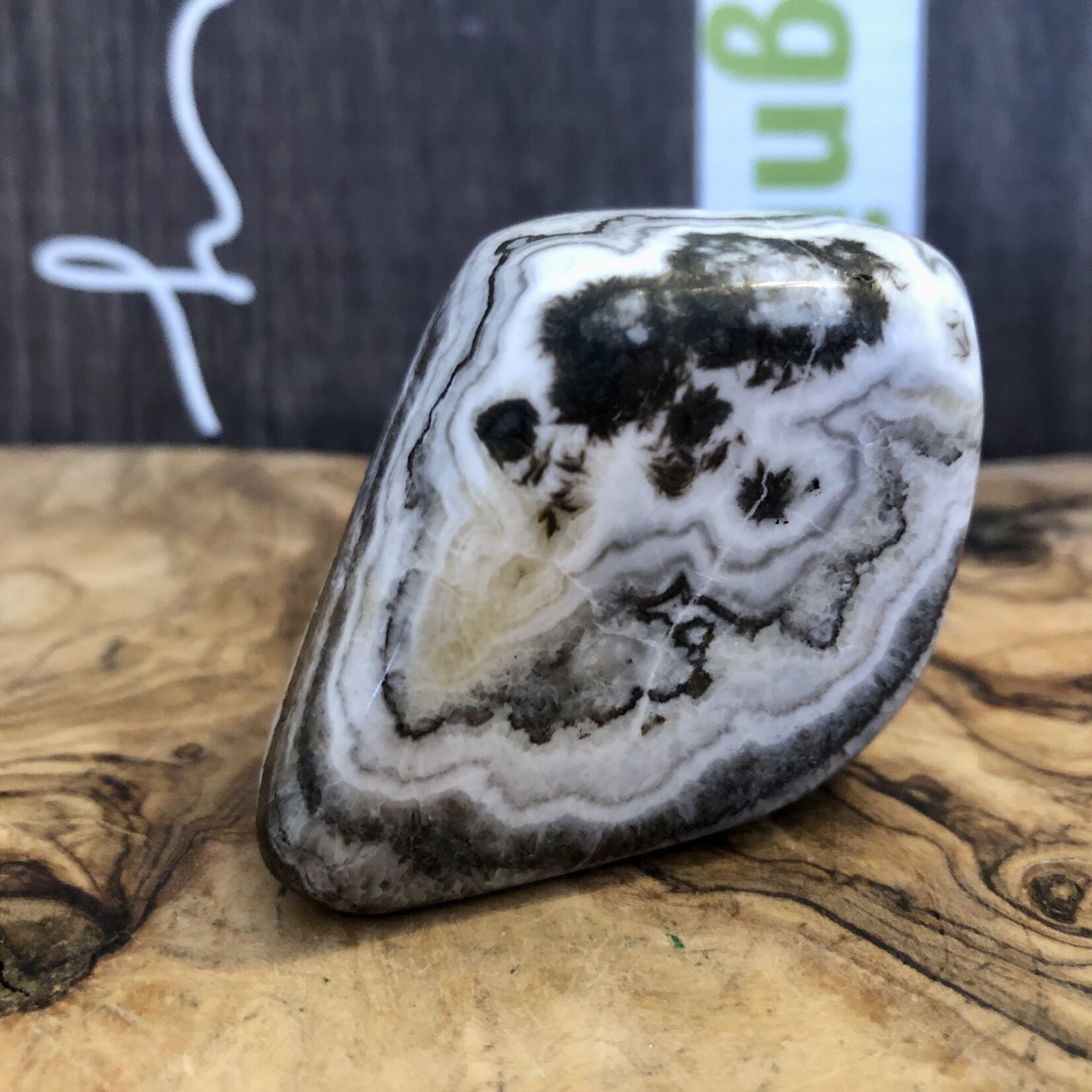 soft tiger calcite polished, zebra calcite, connects the emotions with the intellect