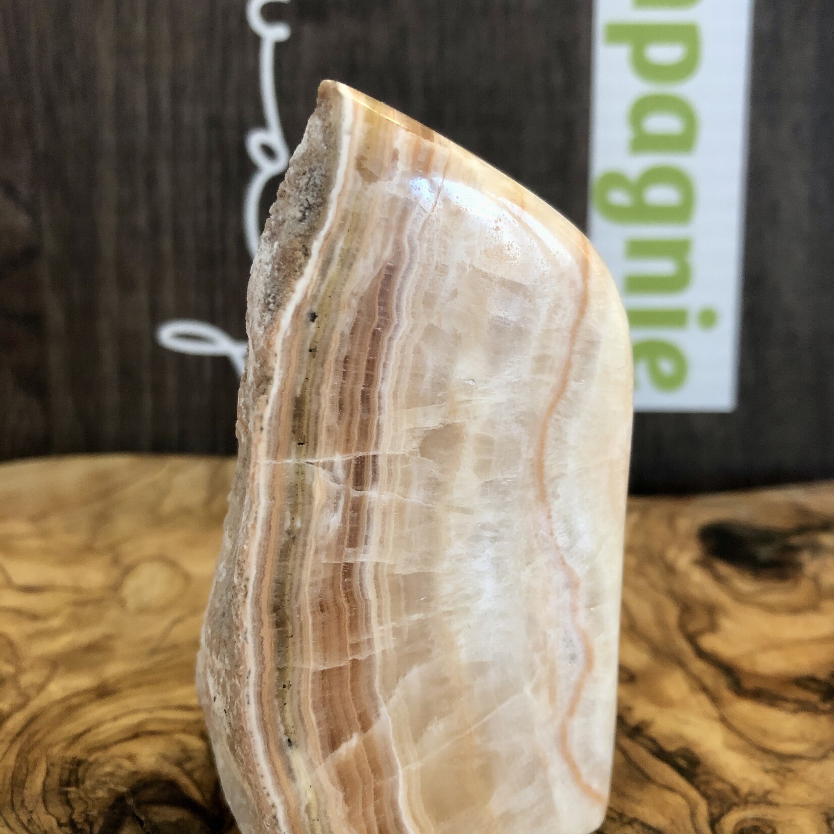 douce calcite à bandes polie, calcite orange, aide à accéder à un guidage supérieur et à sa connexion à l'ensemble