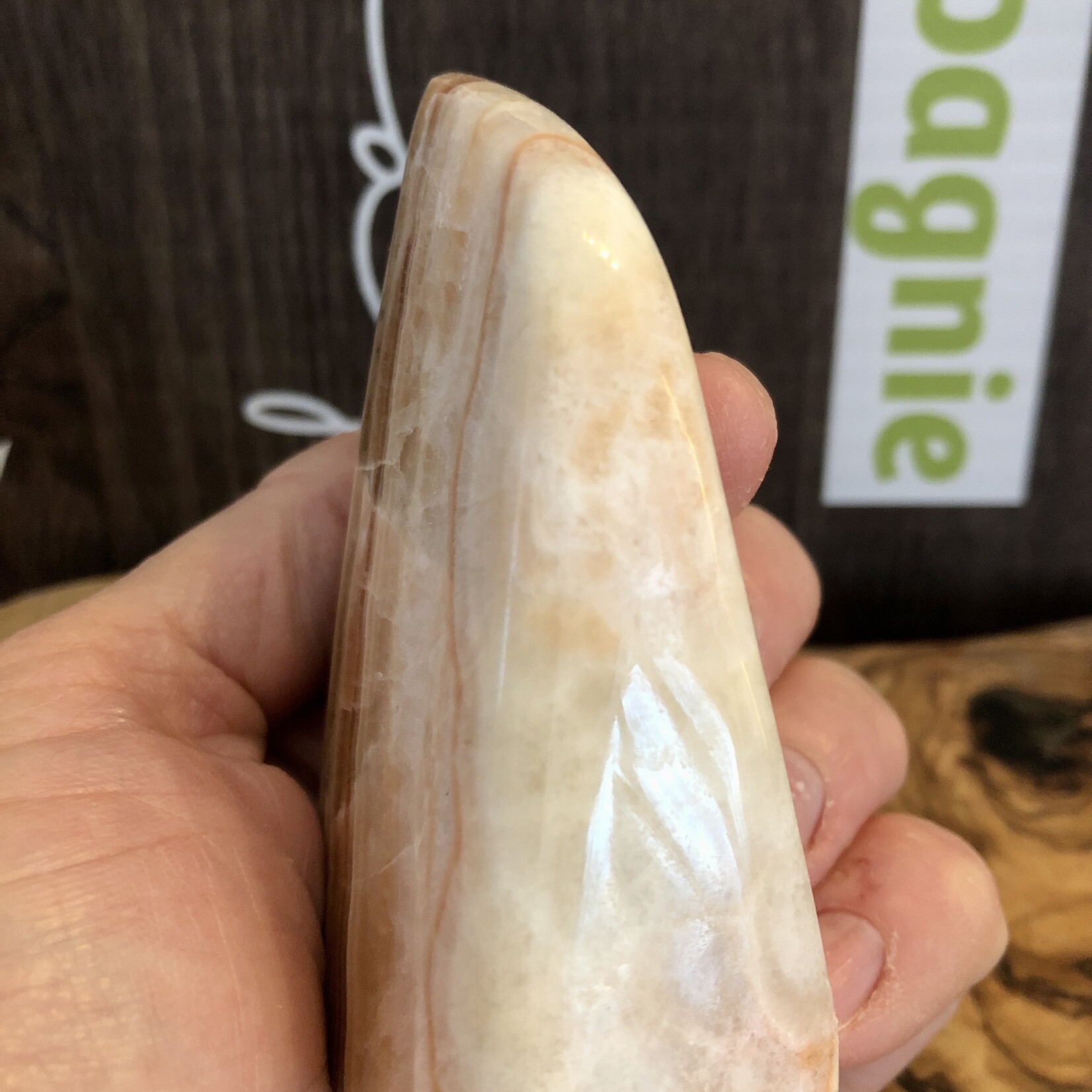 douce calcite à bandes polie, calcite orange, aide à accéder à un guidage supérieur et à sa connexion à l'ensemble