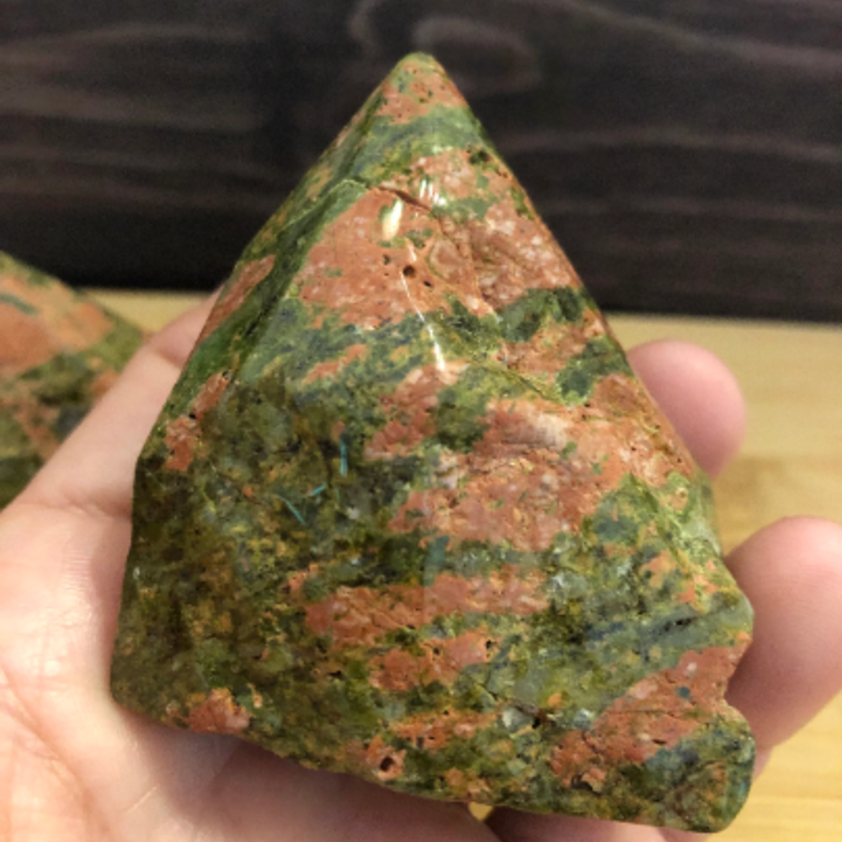 soft polished unakite stone, excellent support that helps us overcome our failures and free ourselves from the past or traumatic events