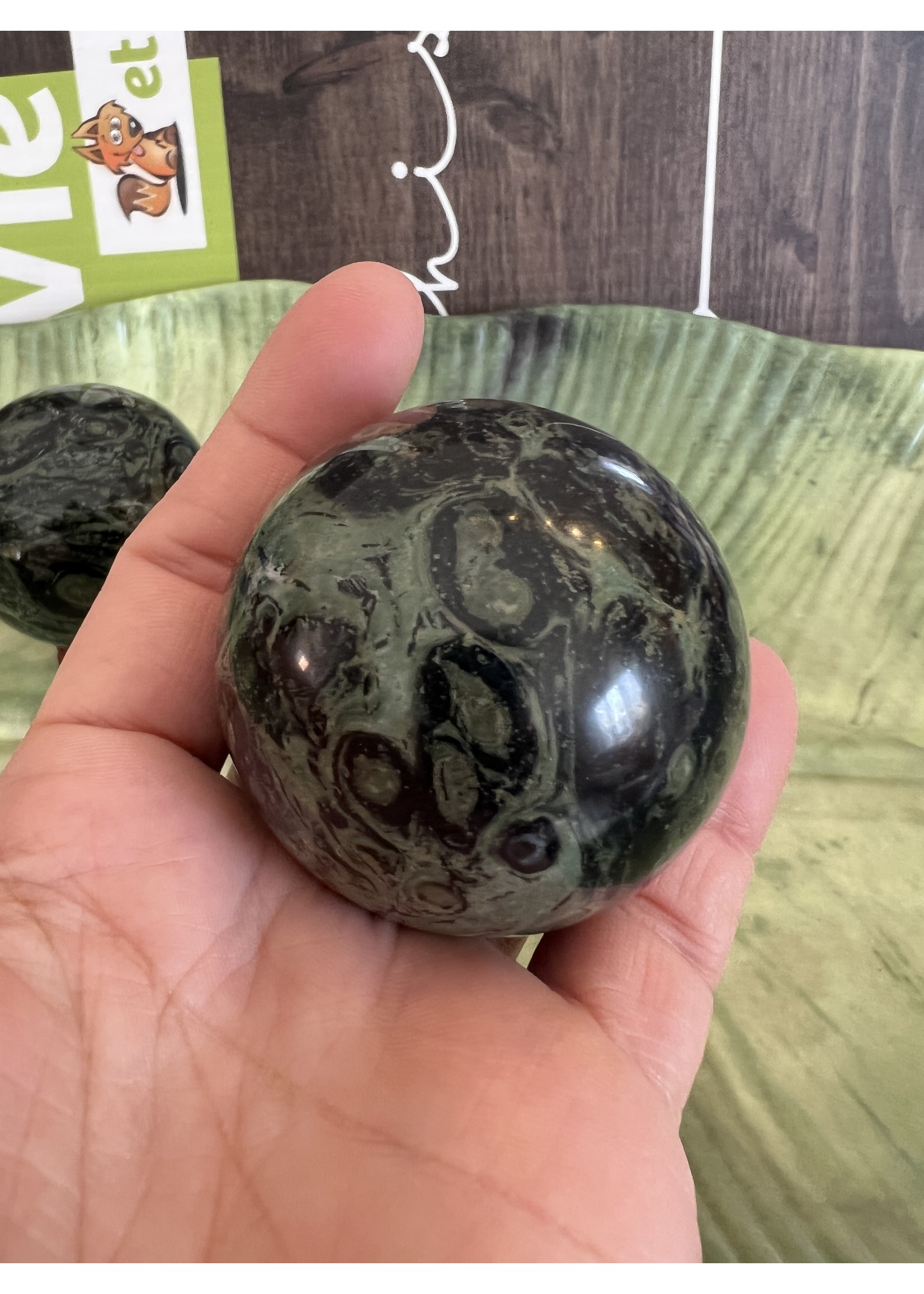 pretty sphere kambaba jasper, helps to enjoy the present moment without dwelling on the past or being anxious about the future