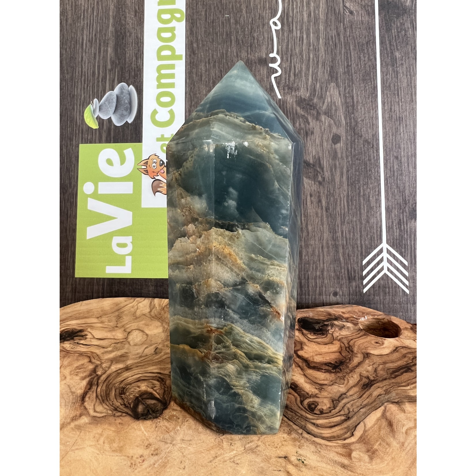 large blue onyx tower, blue onyx polished, known to gain stamina, strength of character and determination