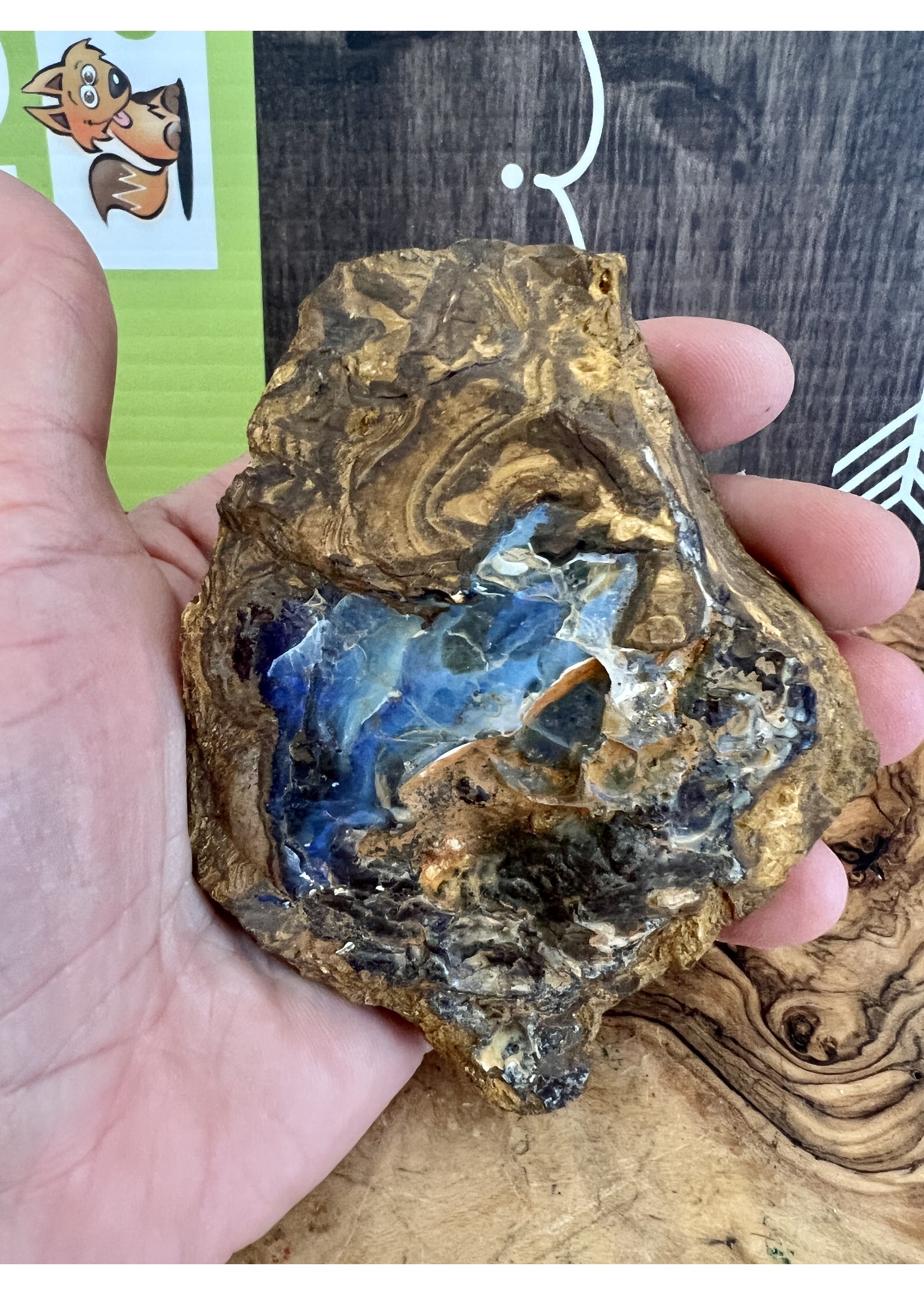 morceau opale boulder, symbolise la lumière, l'espoir, l’apaisement et l’harmonie