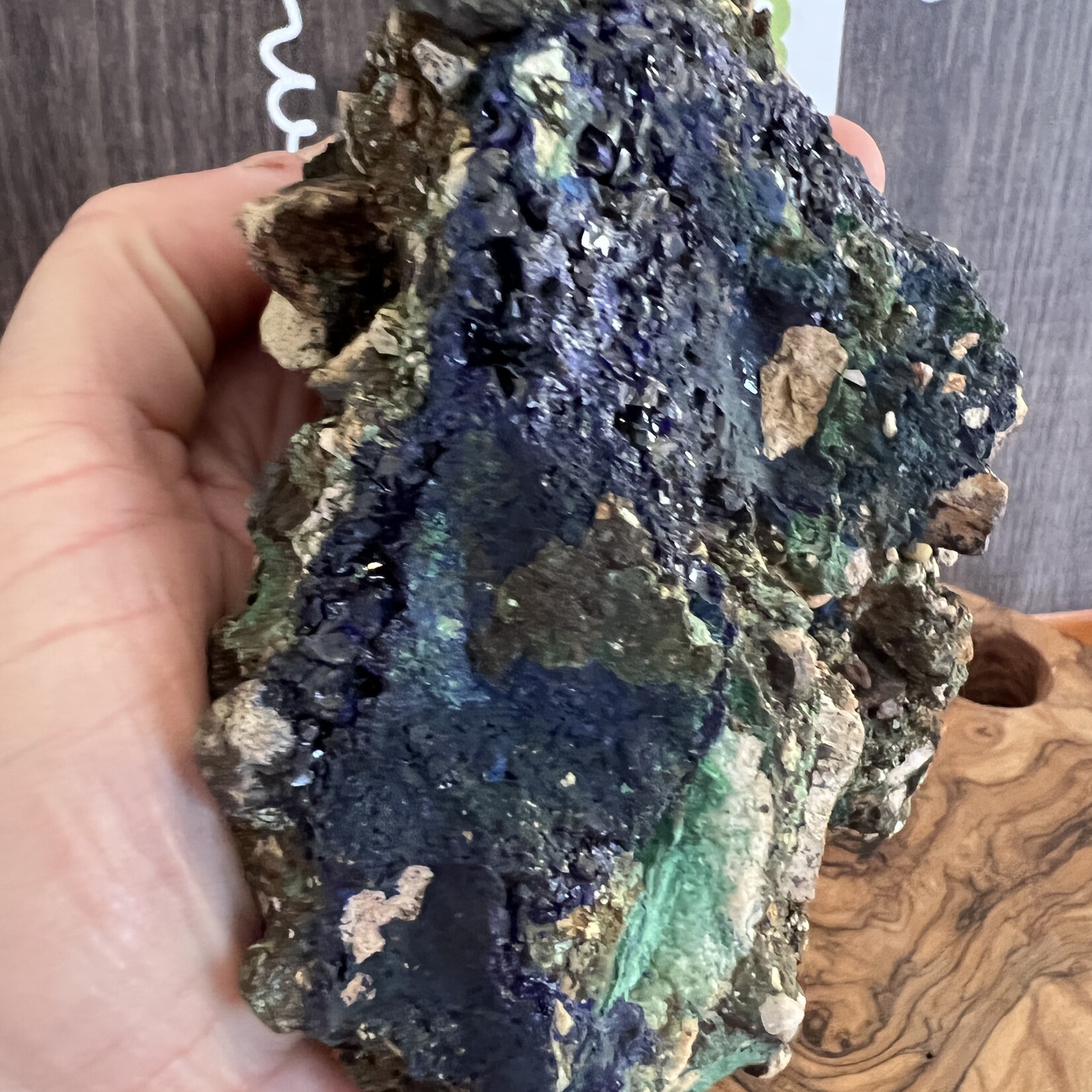 Spécimen vibrant d'azurite et de malachite - Synergie de teintes bleues et d'harmonie naturelle, améliore l'intégration du système corporel