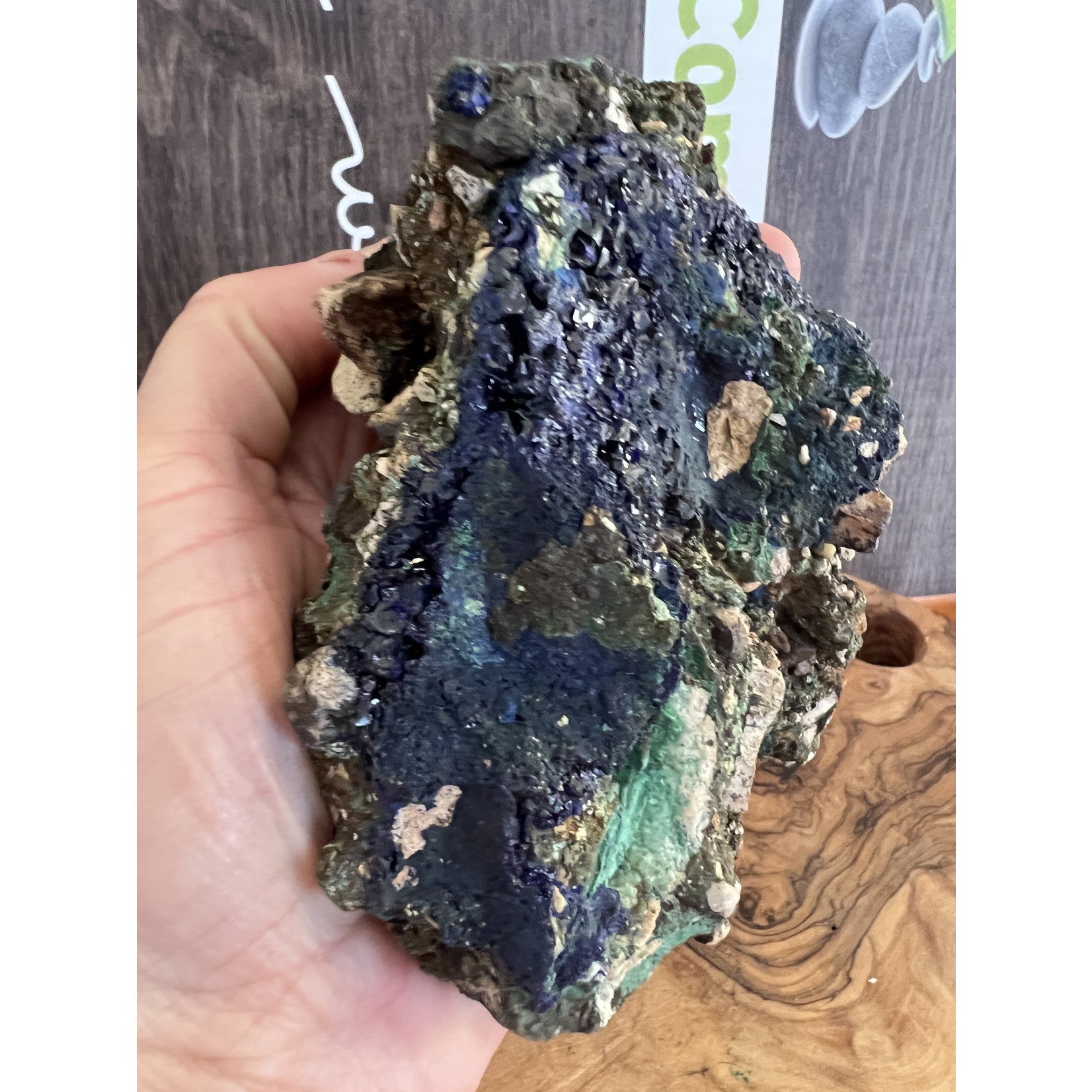 Spécimen vibrant d'azurite et de malachite - Synergie de teintes bleues et d'harmonie naturelle, améliore l'intégration du système corporel