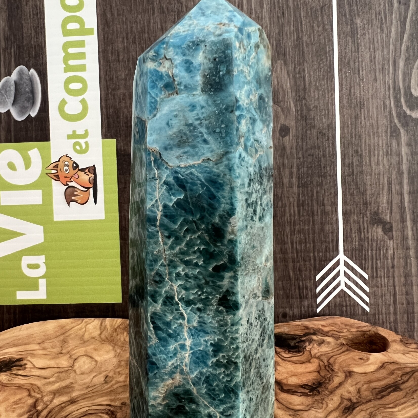 special stunning apatite tower ,develops psychic capacities and spiritual harmonization