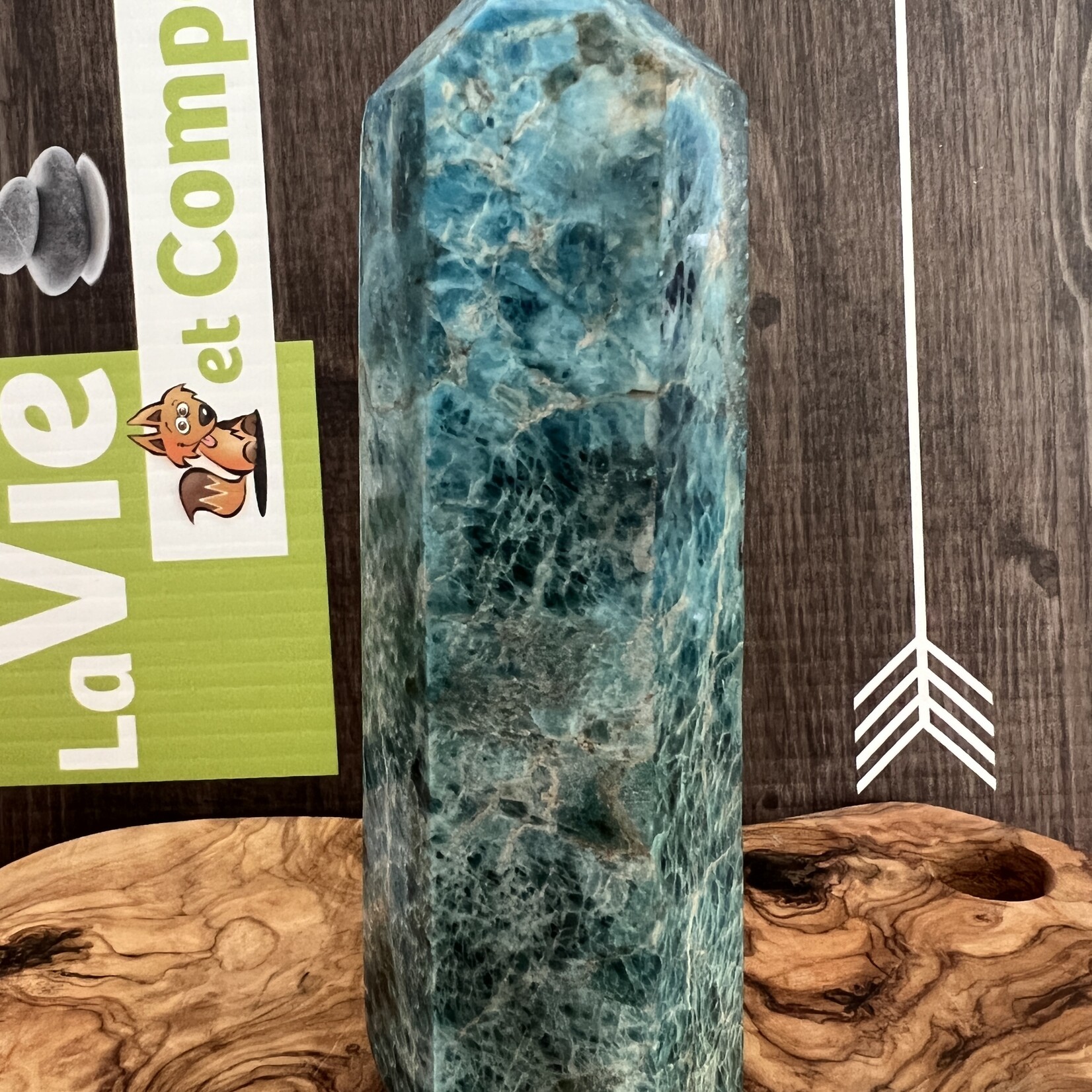 special stunning apatite tower ,develops psychic capacities and spiritual harmonization