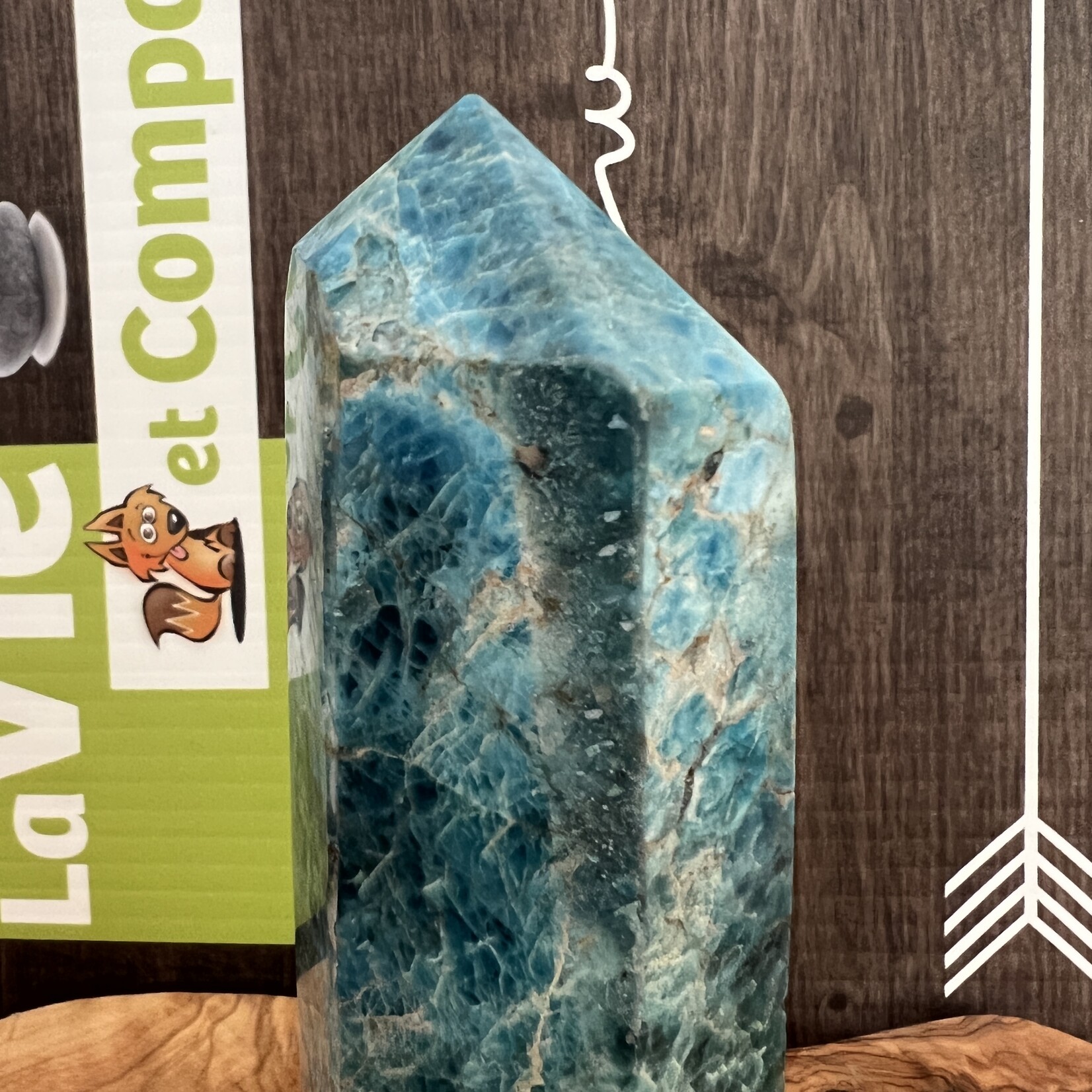 special stunning apatite tower ,develops psychic capacities and spiritual harmonization