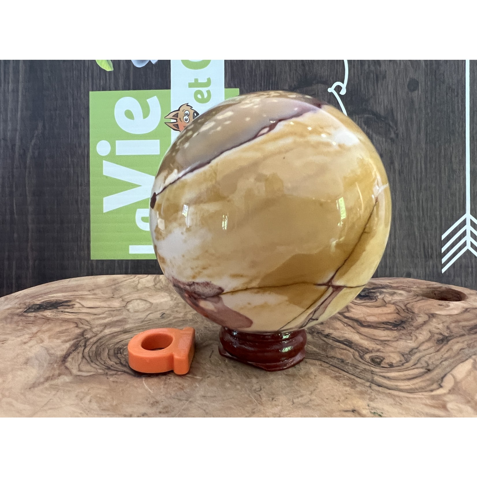 large sphère jaspe mokaite, boule de cristal jaspe mokaïte, purifie et protège des influences négatives et apporte calme et sérénité