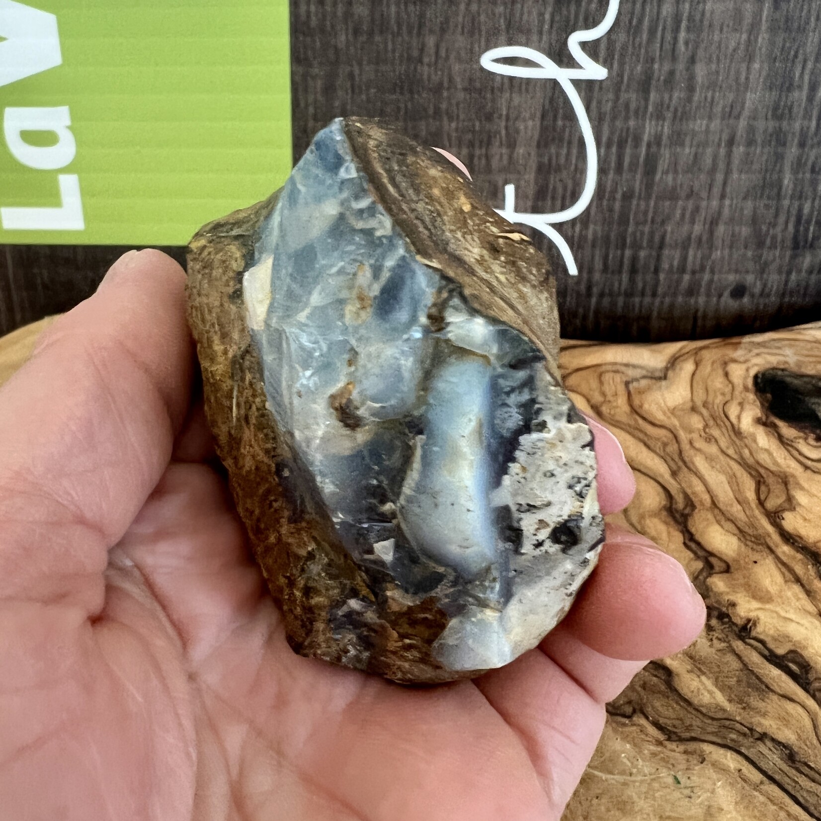 Opale Boulder australienne de qualité supérieure - Augmente la confiance en soi, apaise l'humeur et améliore la circulation