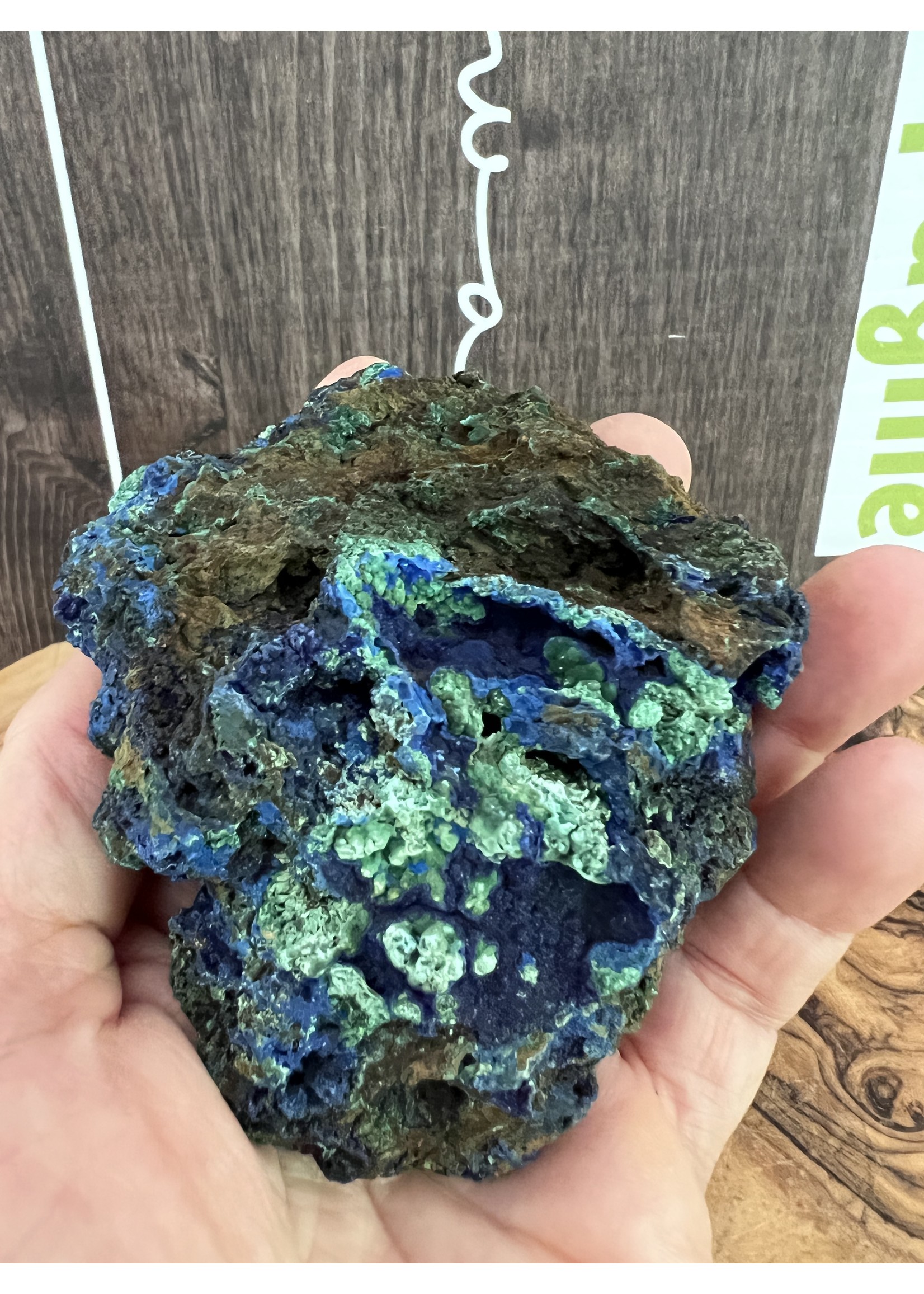fantastic raw malachite azurite with beautiful malachite pattern, helps release anger, aggression or unmanageable emotions
