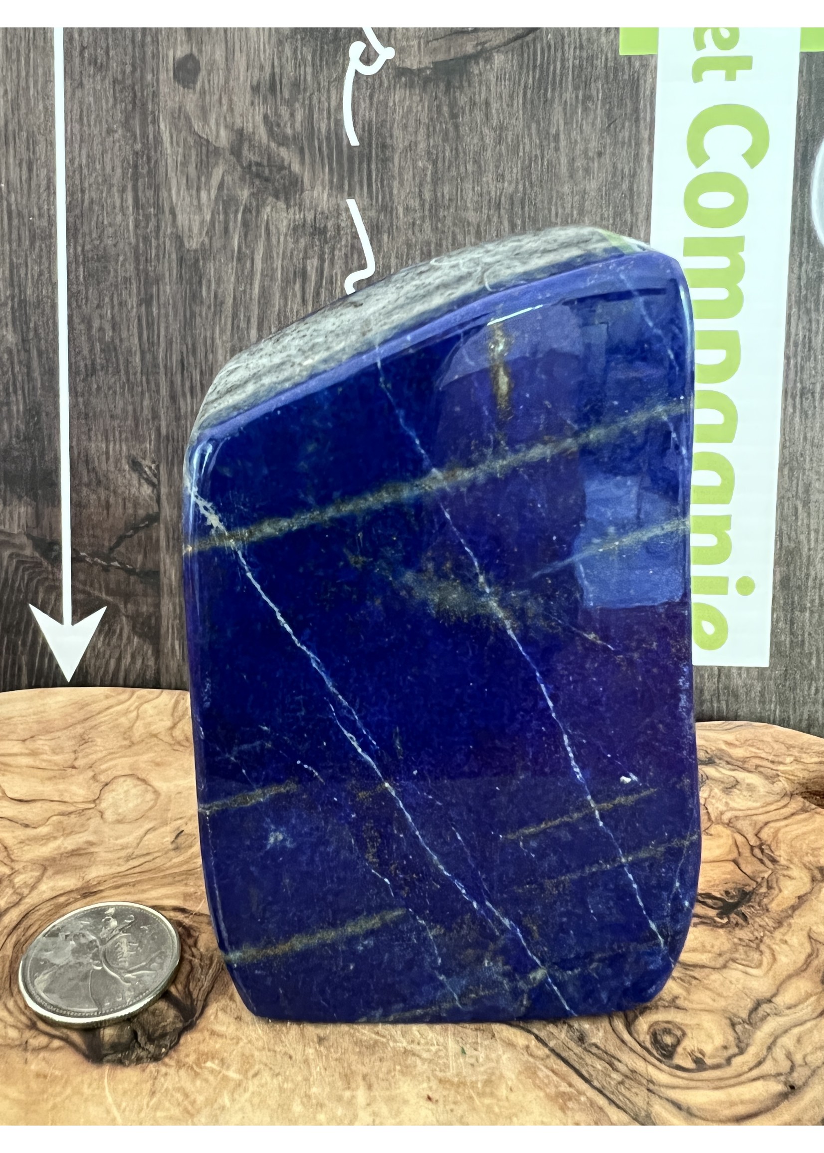 pièce remarquable de lapis lazuli forme libre, considérée comme la clé de la connaissance du royaume céleste
