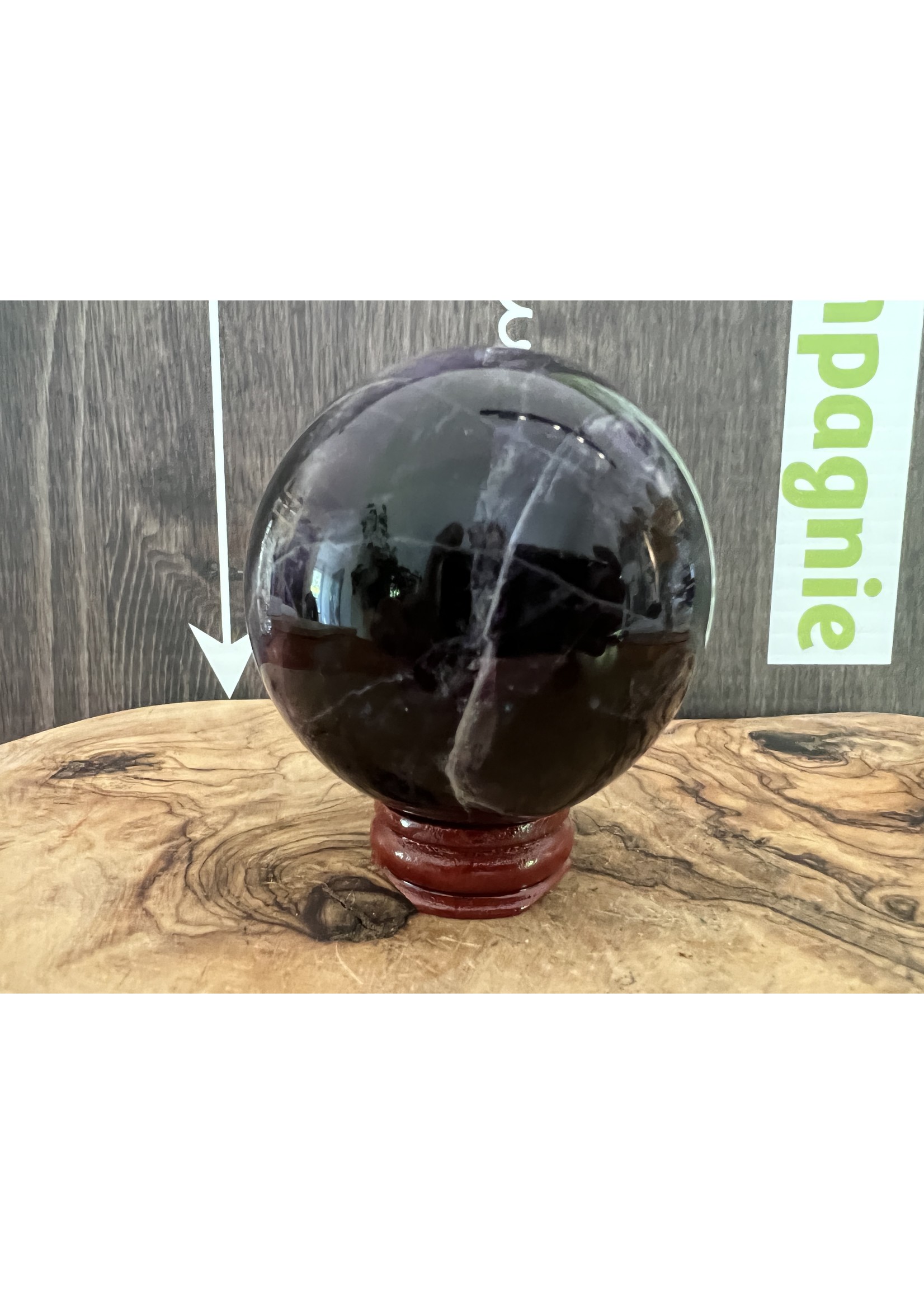 sphère fluorite violette de haute qualité, calme les agitations et la réflexion en favorisant le lâcher prise, absorbe les énergies nocives