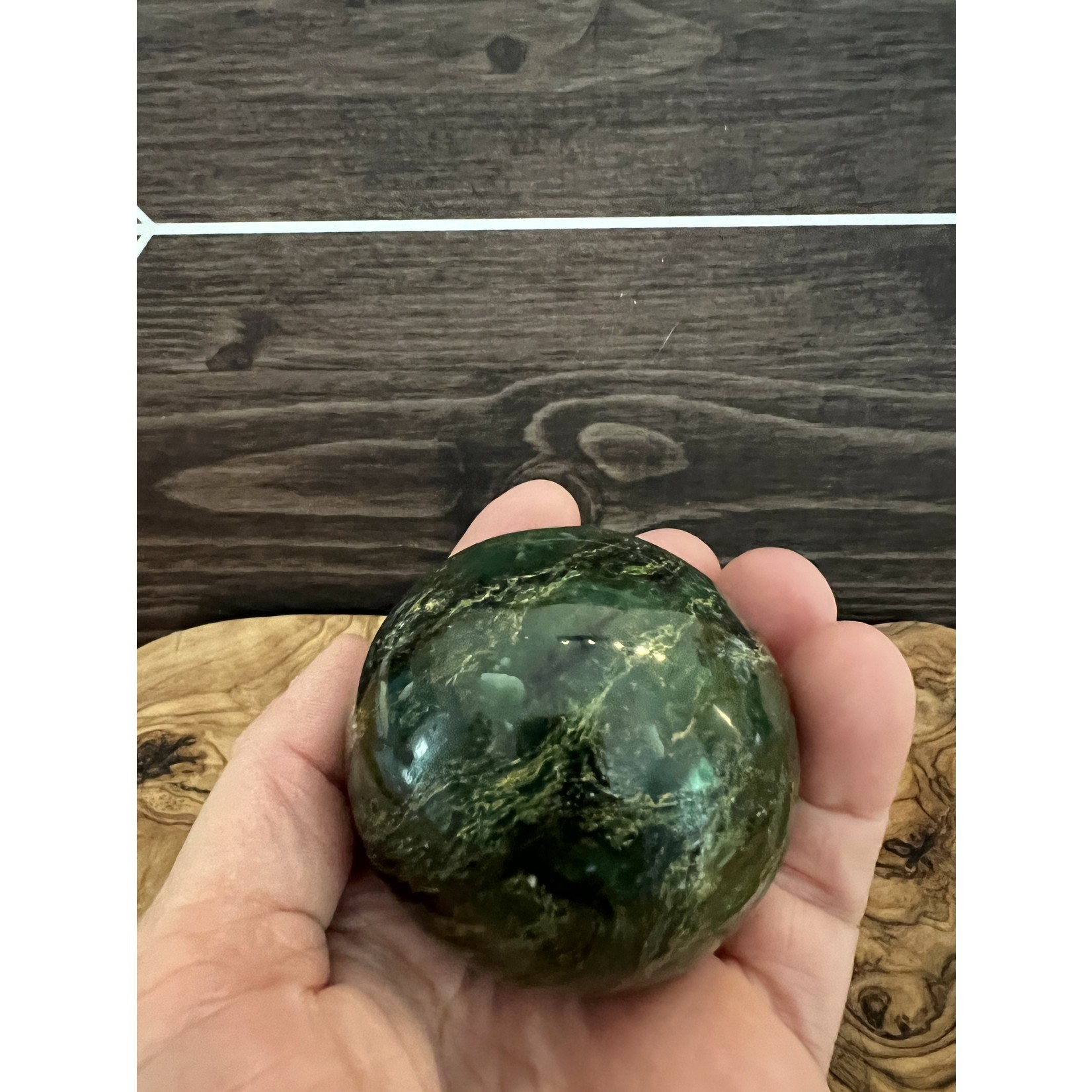 large emerald sphere, helps strengthen the immune system, has the power to fight against viral diseases such as the flu angina pectoris