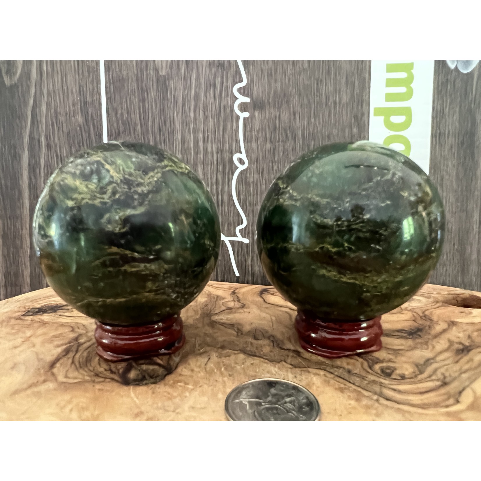 large emerald sphere, helps strengthen the immune system, has the power to fight against viral diseases such as the flu angina pectoris