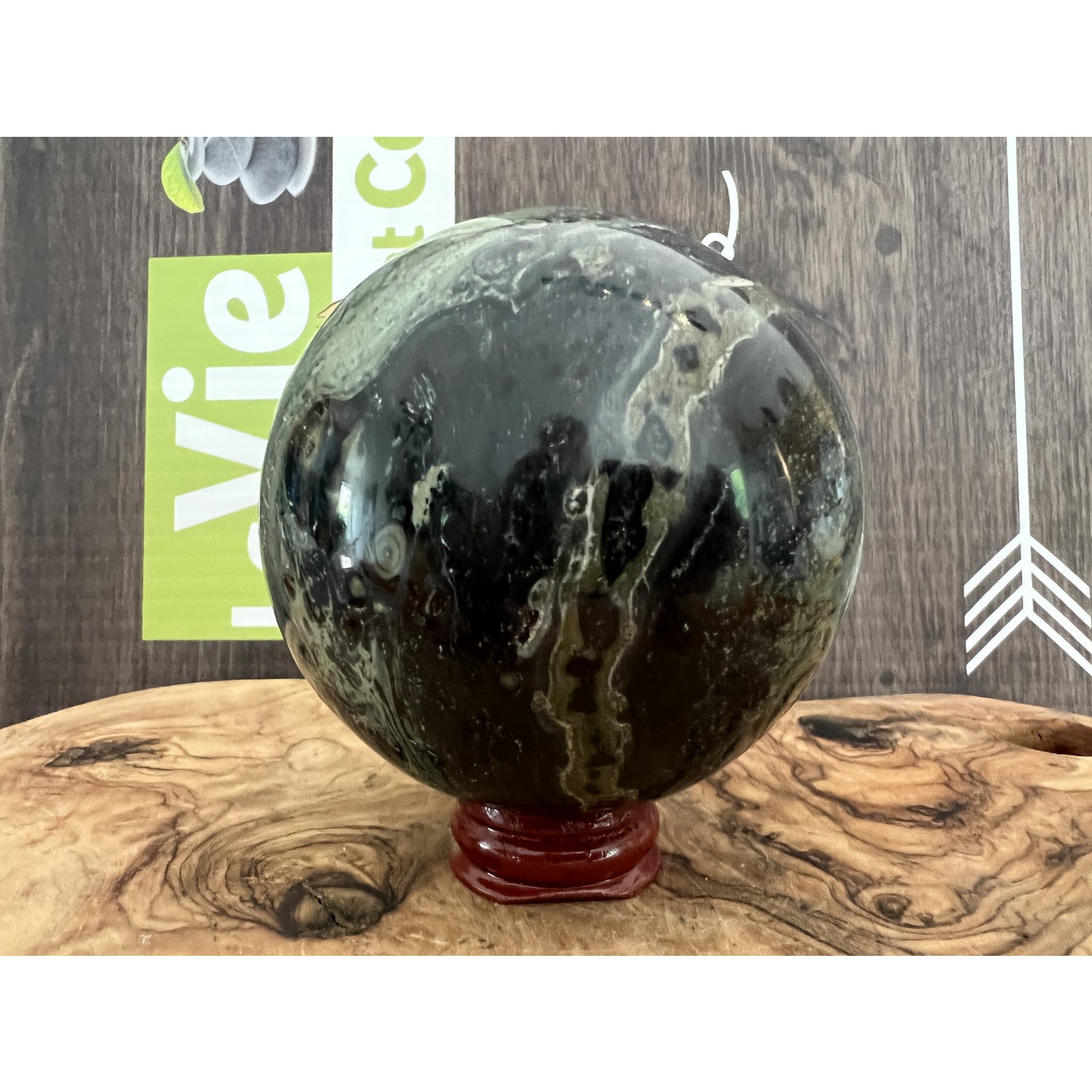 impressive kambaba jasper sphere XL, helps to enjoy the present moment without dwelling on the past or being anxious about the future